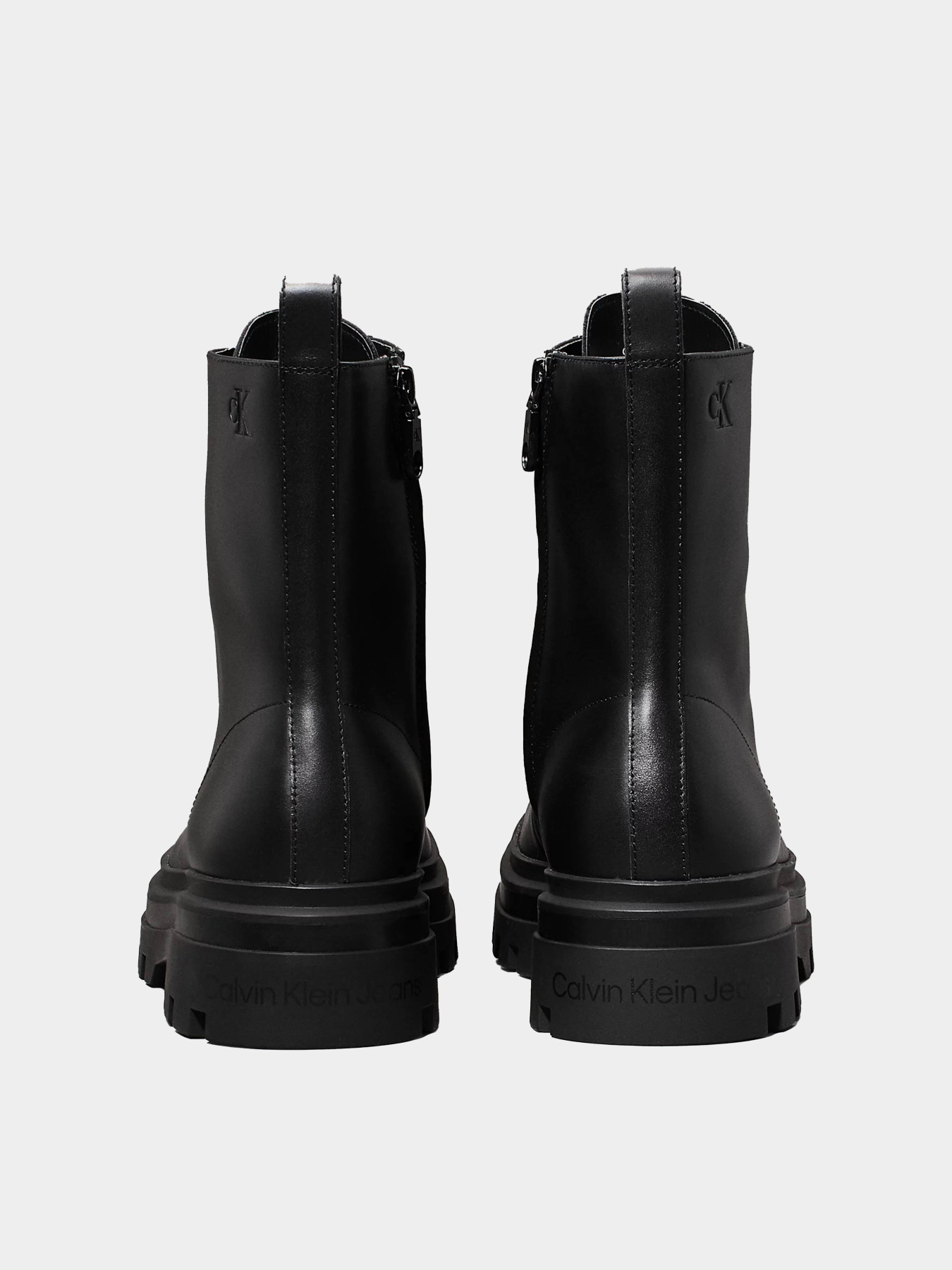 Черевики та чоботи Calvin Klein Lugged модель YM0YM01066-0GJ Черевики та чоботи Calvin Klein Lugged модель YM0YM01066-0GJ Фото