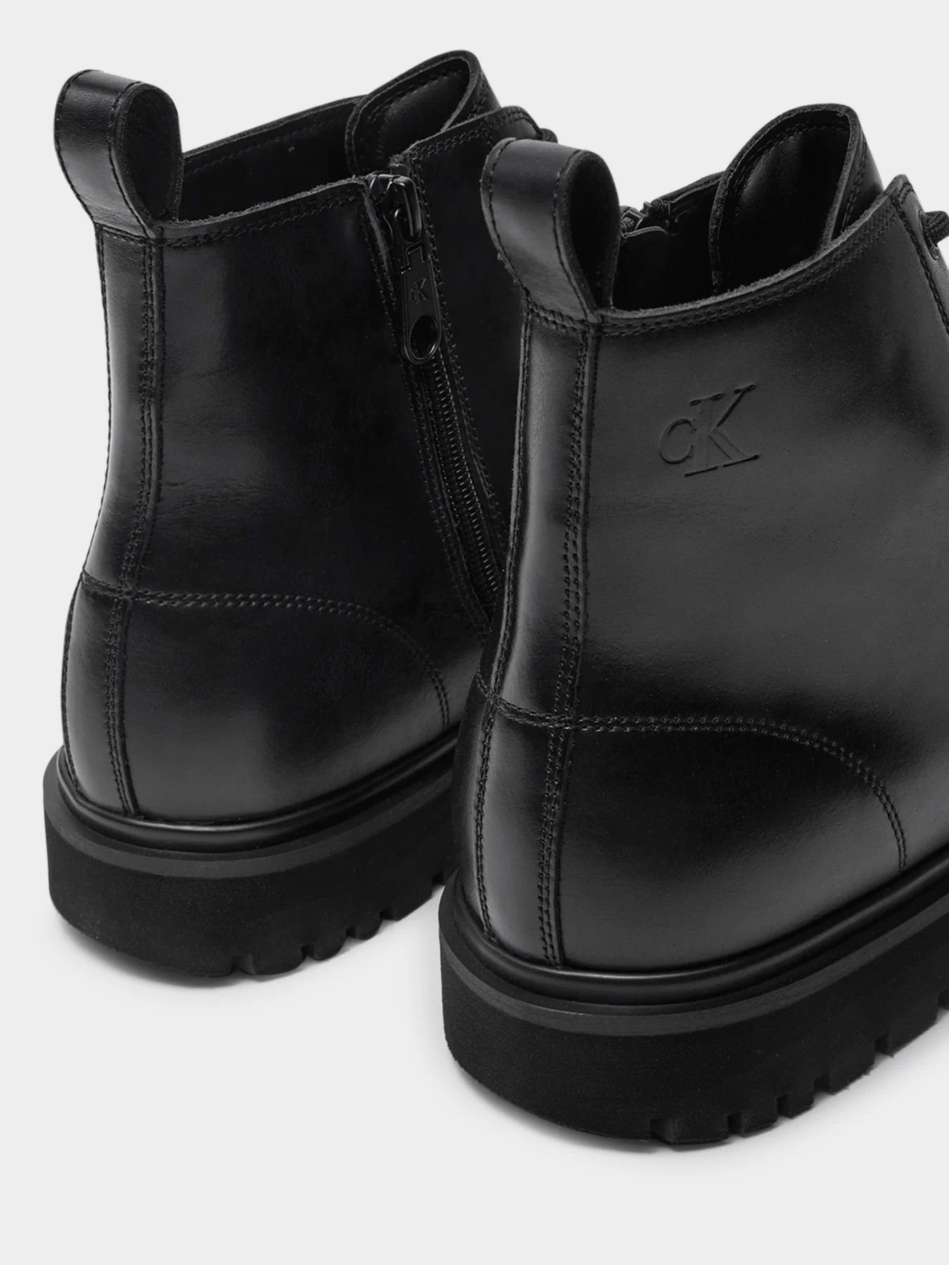 Черевики та чоботи Calvin Klein Eva Boot Mid модель YM0YM01073-0GJ Фото