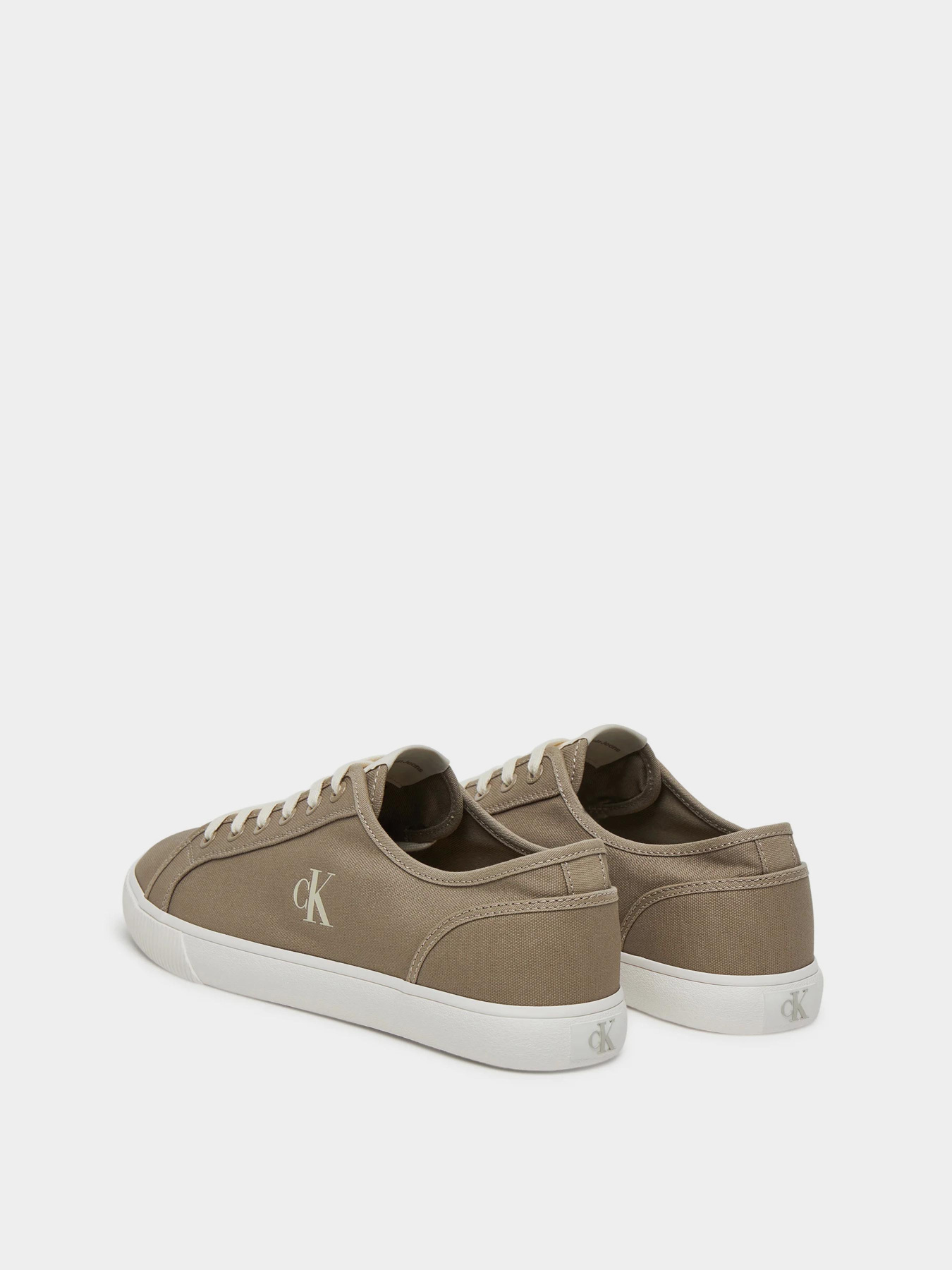Кеди Calvin Klein модель YM0YM01209-0H8 Кеди Calvin Klein модель YM0YM01209-0H8 Фото