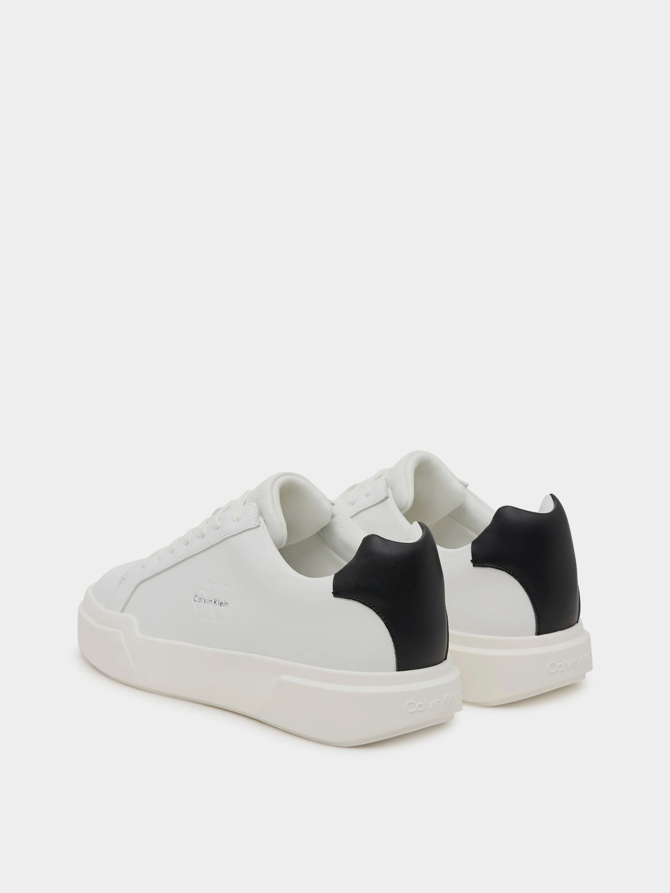 Кеди Calvin Klein CHUNKY CUPSOLE LACEUP LTH модель YM0YM01344-02Y Фото
