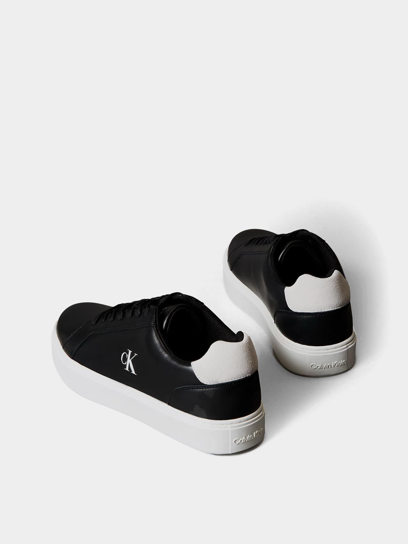 Кеды Calvin Klein CLASSIC CUPSOLE LACEUP LTH модель YM0YM01435-0GM Кеды Calvin Klein CLASSIC CUPSOLE LACEUP LTH модель YM0YM01435-0GM Фото