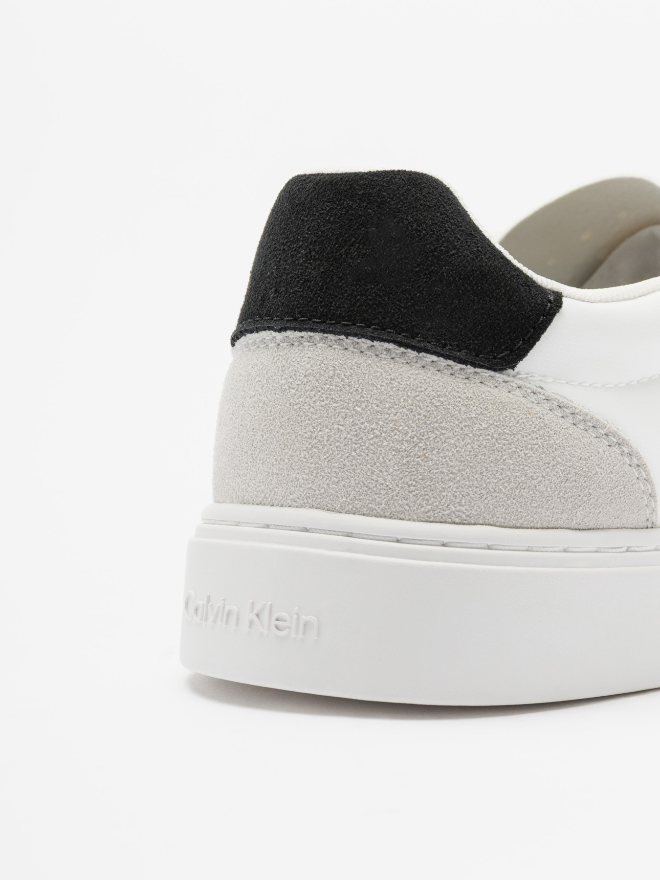 Кеди Calvin Klein CLASSIC CUPS LACE MIX EMB TONG модель YM0YM01395-01W Фото