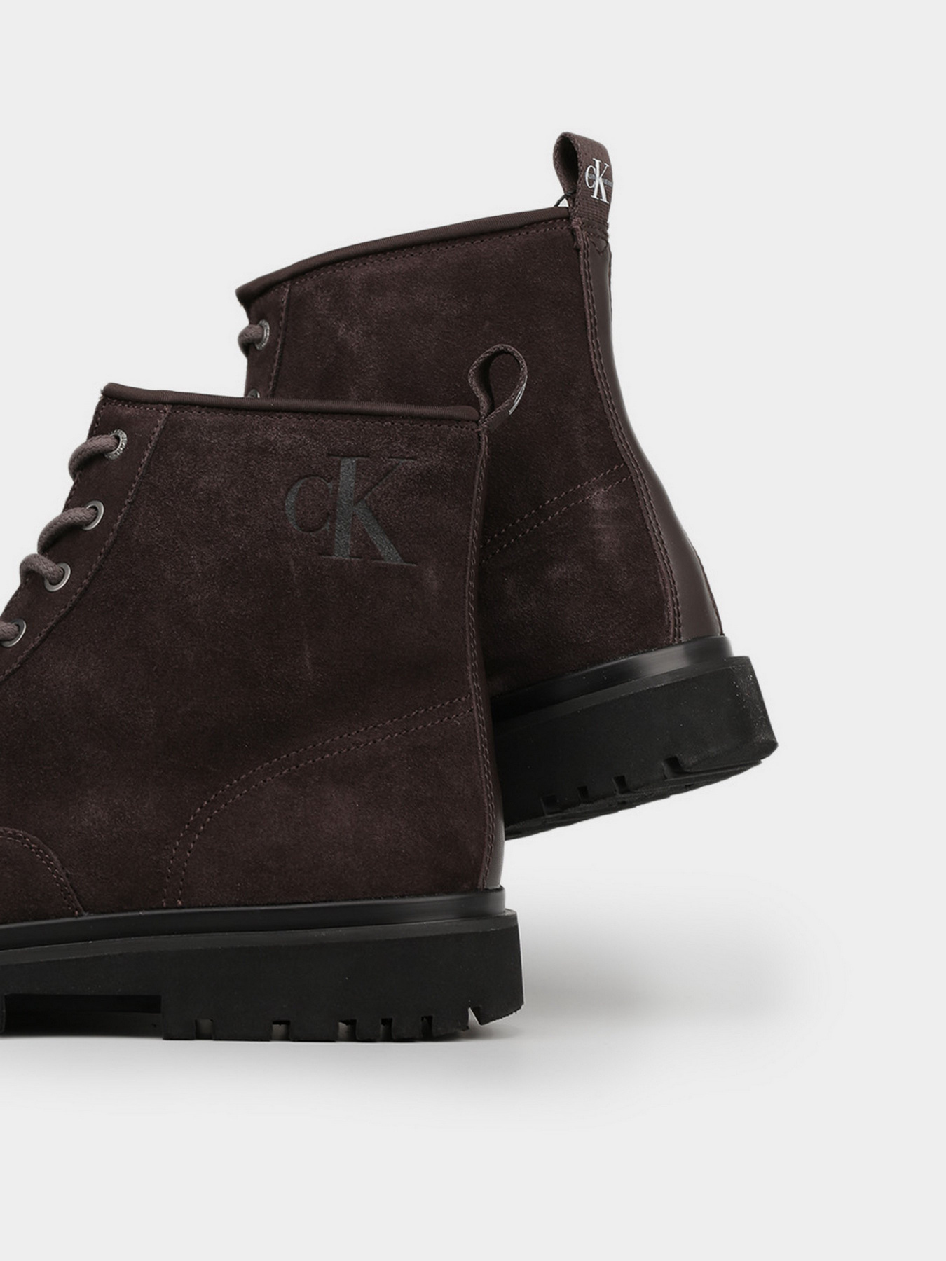 Черевики та чоботи Calvin Klein Lug Mid Laceup модель YM0YM00240-0HP Черевики та чоботи Calvin Klein Lug Mid Laceup модель YM0YM00240-0HP Фото
