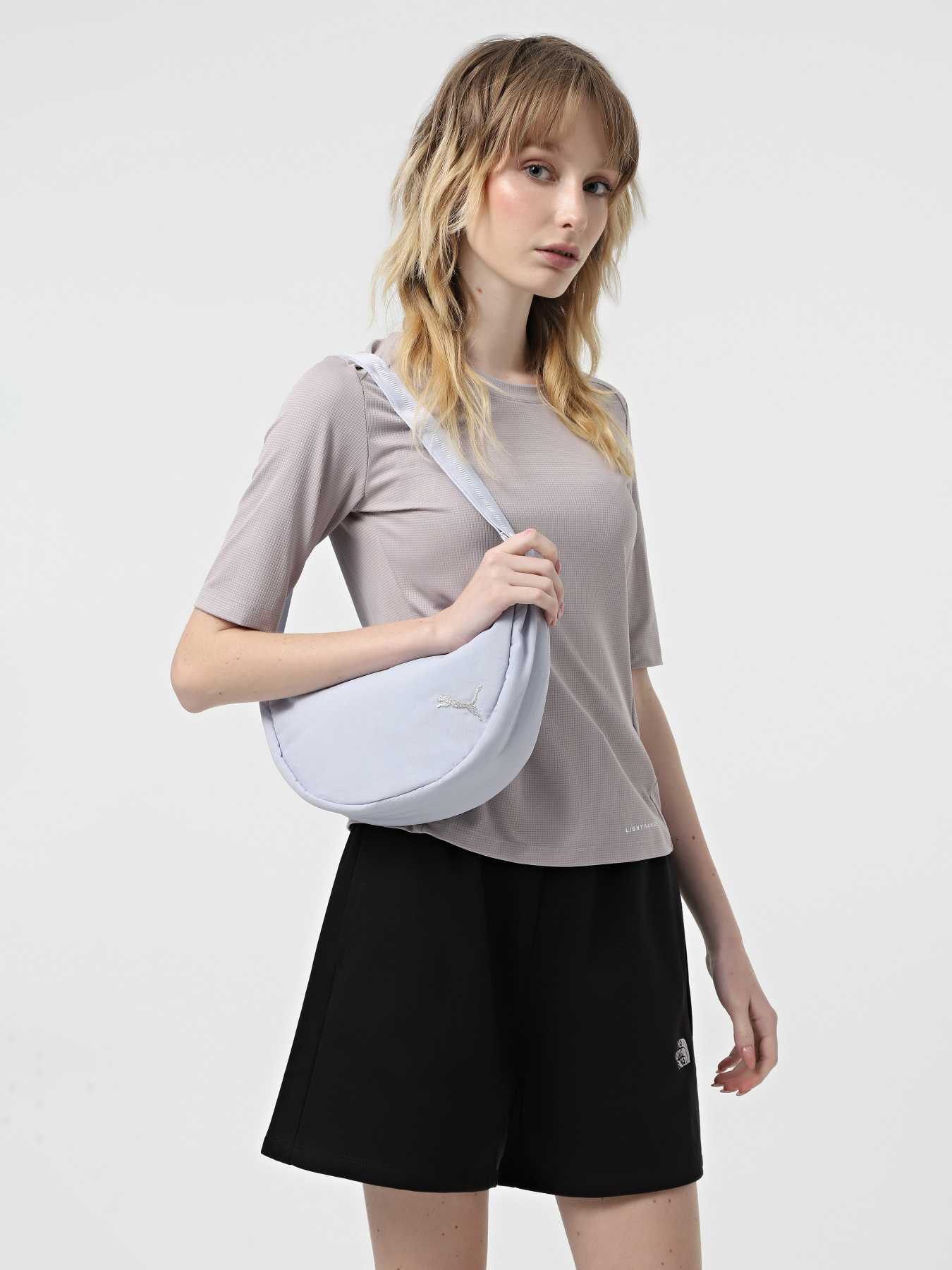 Сумки PUMA HER 3L HALF MOON модель 09127902 Сумки PUMA HER 3L HALF MOON модель 09127902 Фото