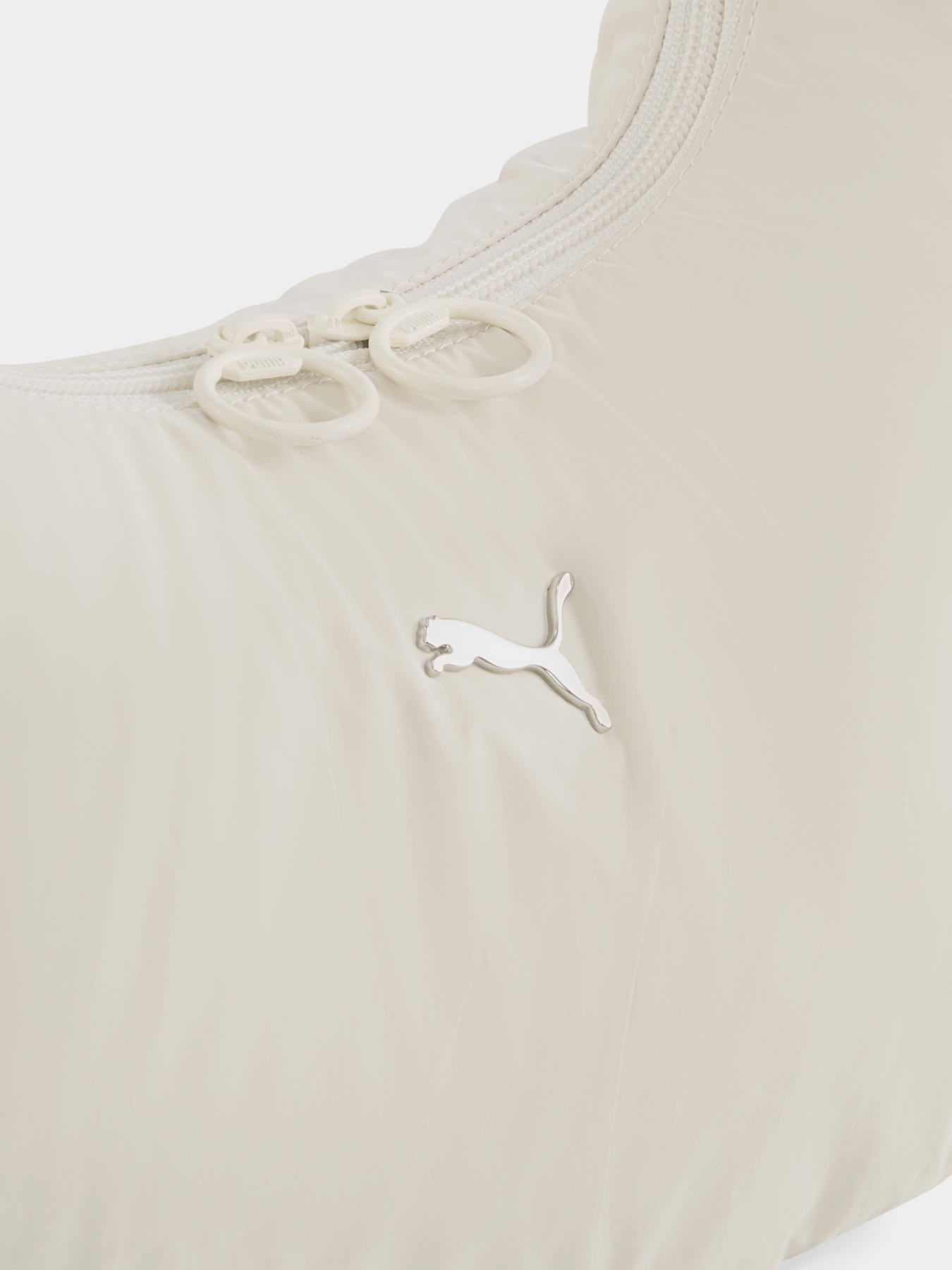 Сумки PUMA UP HOBO 5.5L модель 09129902 Сумки PUMA UP HOBO 5.5L модель 09129902 Фото