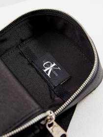 Кошельки Calvin Klein Jeans модель K50K506949_BDS Фото