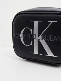Сумки Calvin Klein Jeans модель K60K608376_BDS Фото