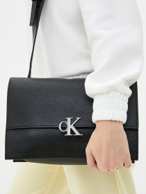 Сумки Calvin Klein Jeans модель K60K608386_BDS Фото