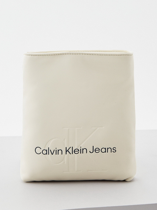Сумки Calvin Klein Jeans Monogram Soft Flatpack S модель K50K508202_YAS Фото