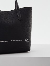 Сумки Calvin Klein Jeans модель K60K608936_BDS Фото