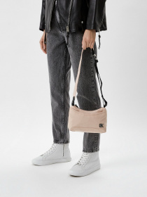 Сумки Calvin Klein Jeans модель K60K608955_TFT Фото