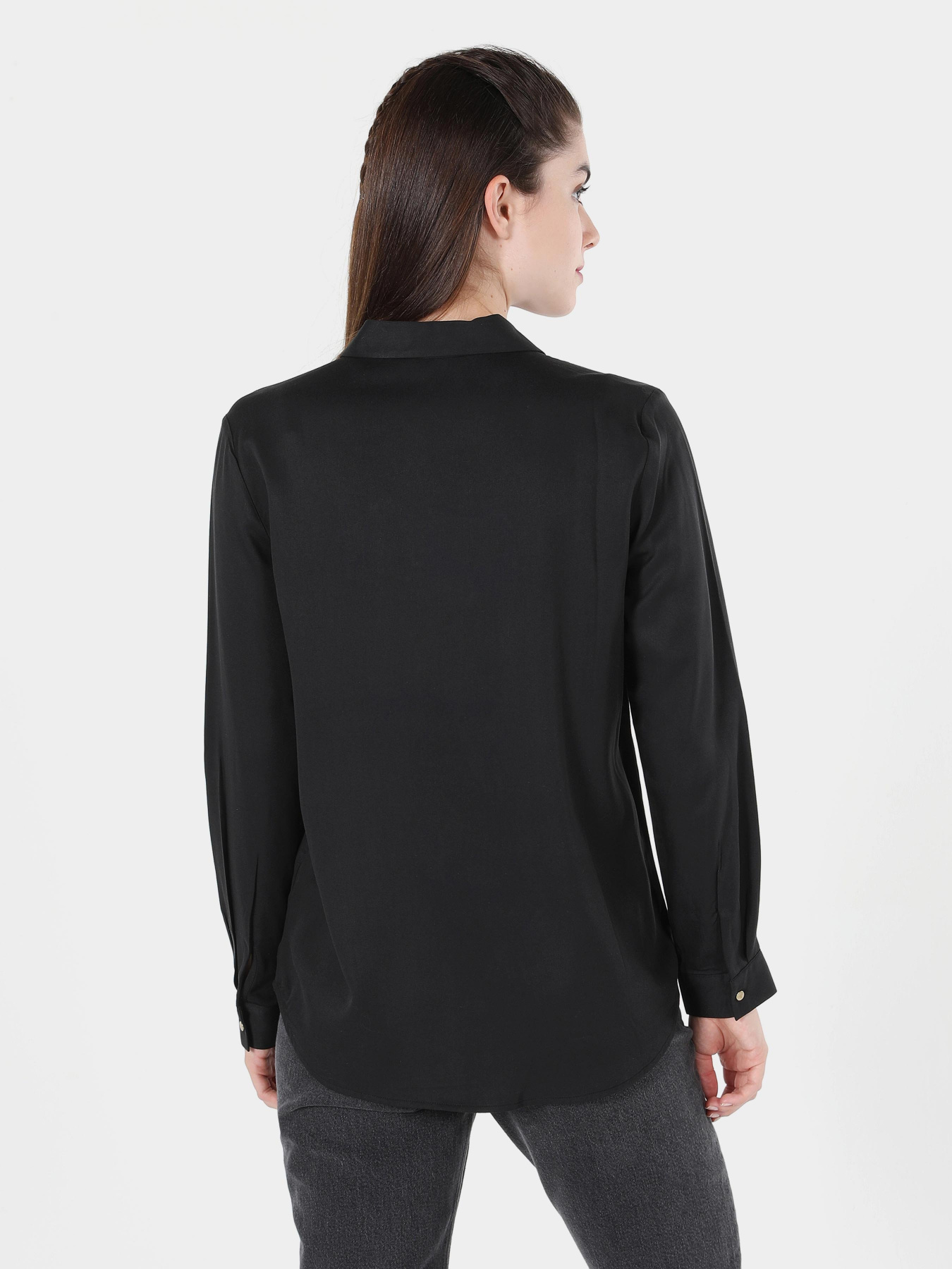 Сорочки Colin’s модель CL1060145BLK Сорочки Colin’s модель CL1060145BLK Фото