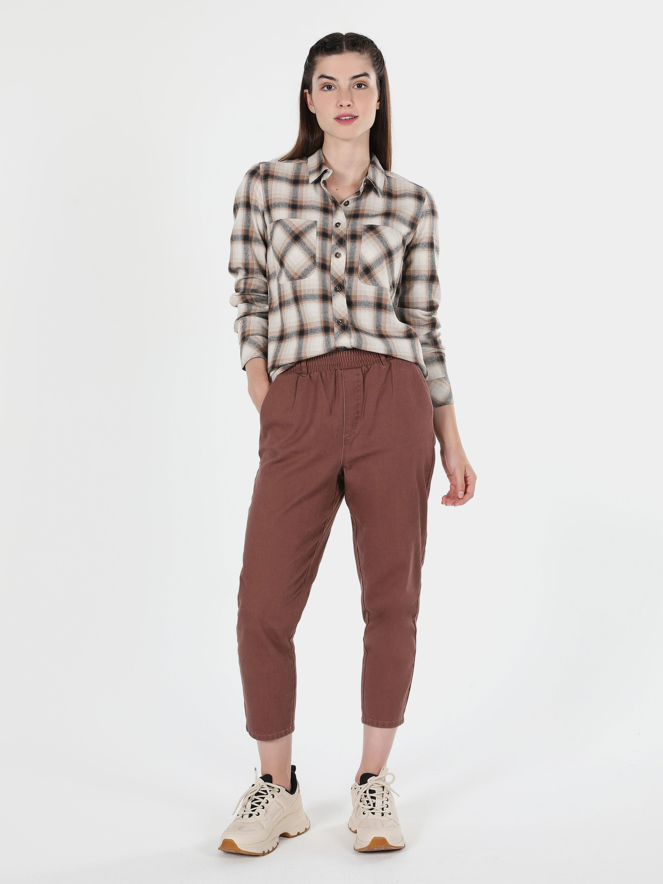 Сорочки Colin’s модель CL1060886BEI Сорочки Colin’s модель CL1060886BEI Фото
