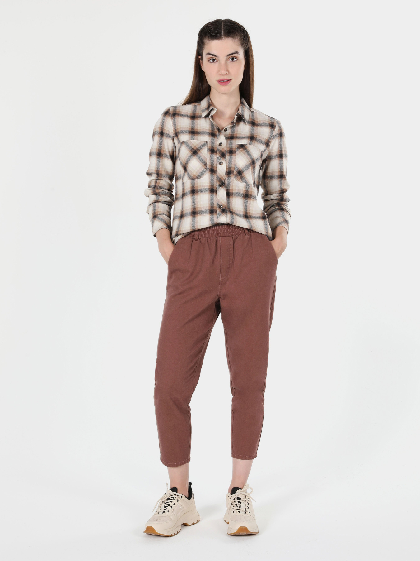 Сорочки Colin’s модель CL1060886BEI Сорочки Colin’s модель CL1060886BEI Фото