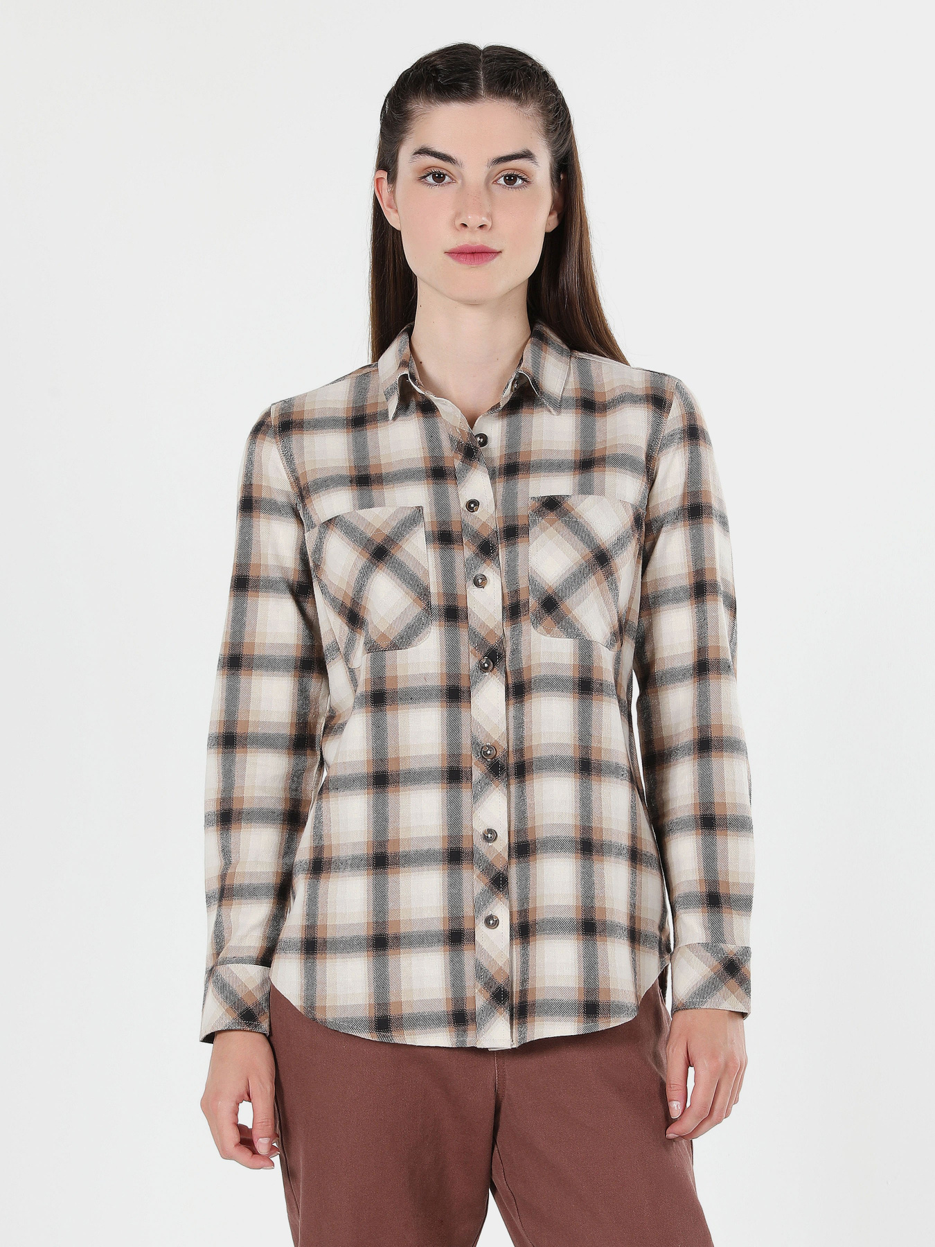 Сорочки Colin’s модель CL1060886BEI Сорочки Colin’s модель CL1060886BEI Фото