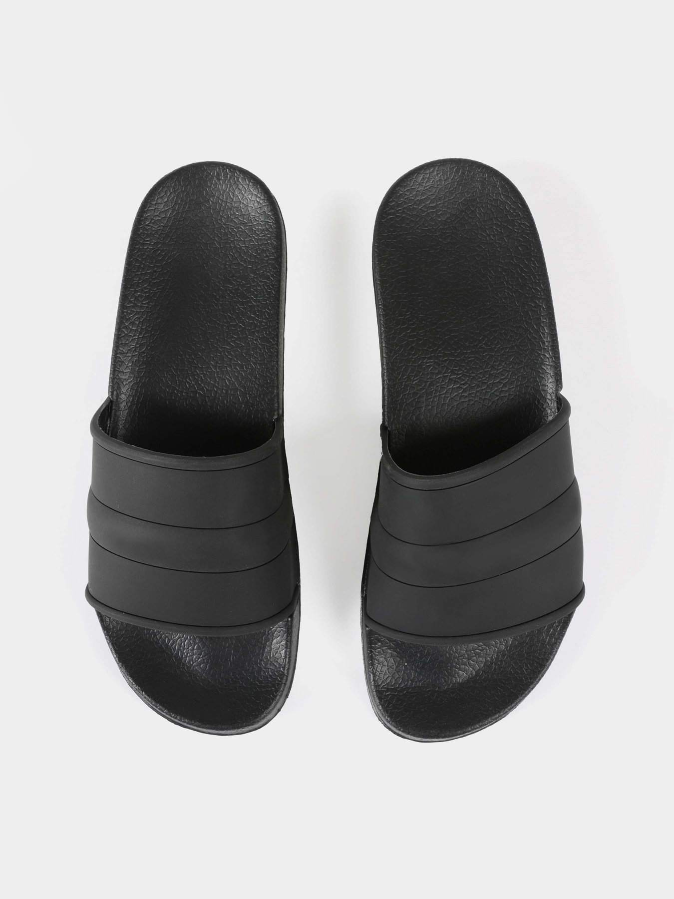 Шлёпанцы Colin’s модель CL1064260BLK Фото