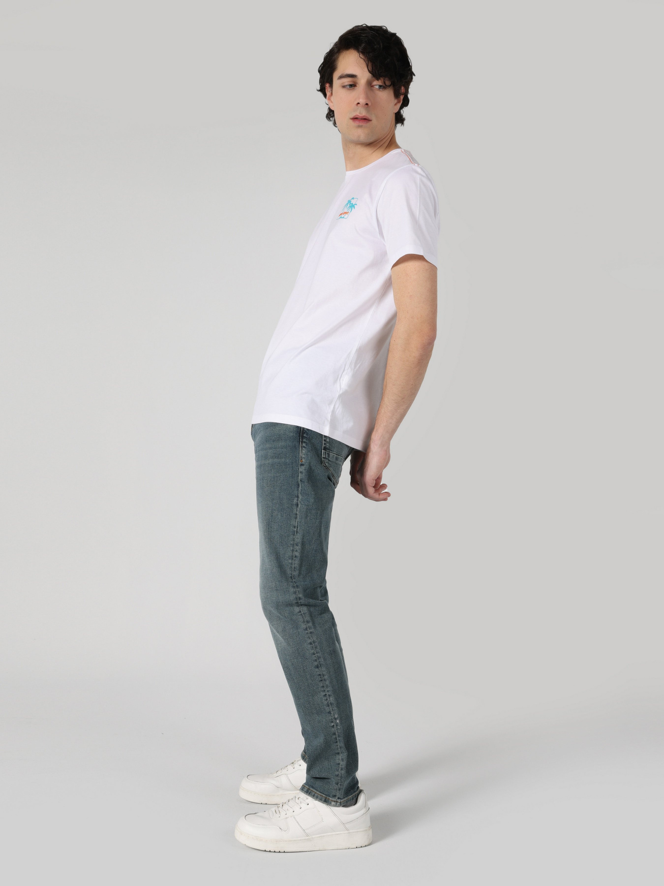 Футболки и поло Colin’s модель CL1062662WHT Футболки и поло Colin’s модель CL1062662WHT Фото