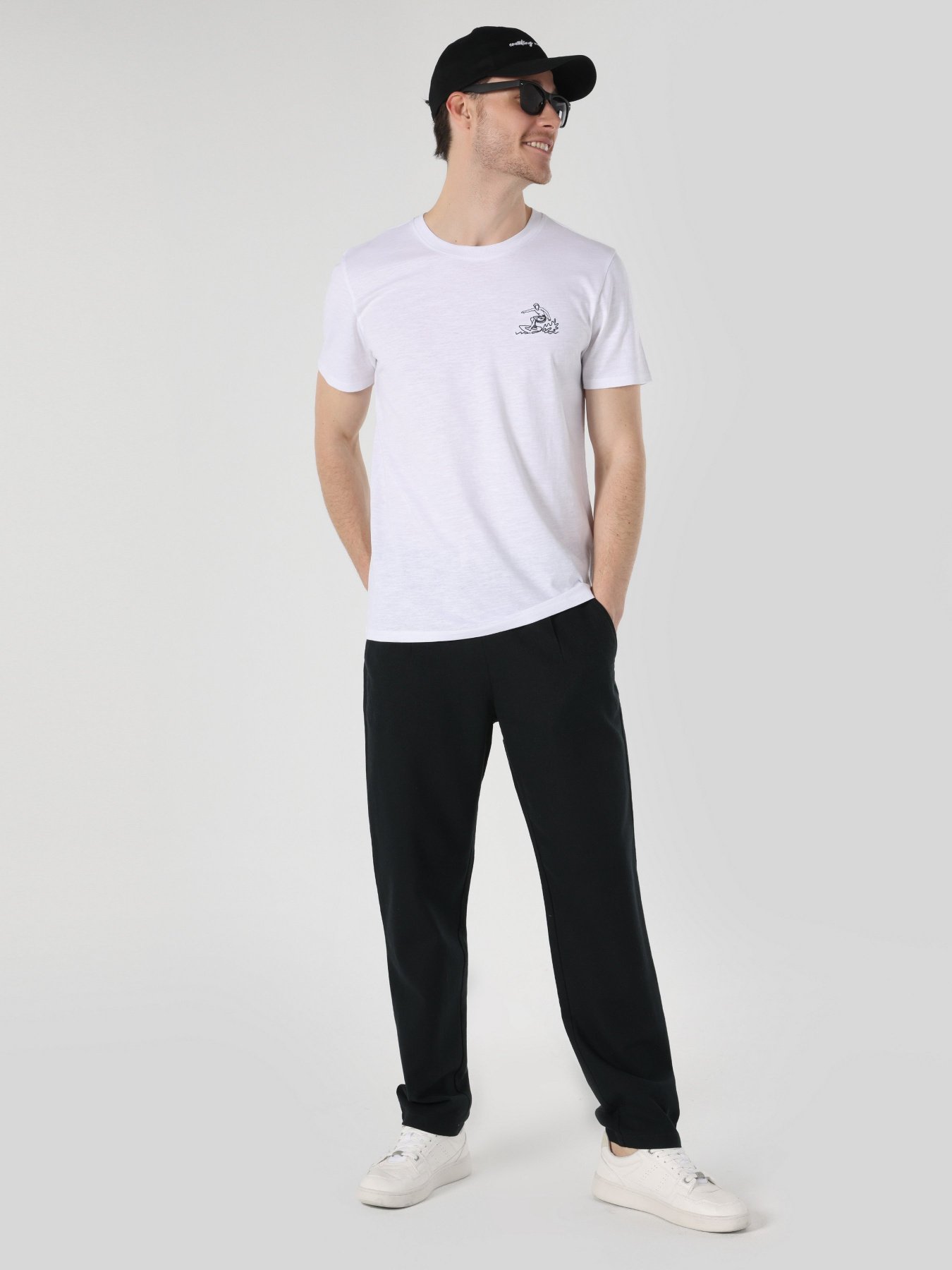 Футболки и поло Colin’s модель CL1062740WHT Футболки и поло Colin’s модель CL1062740WHT Фото