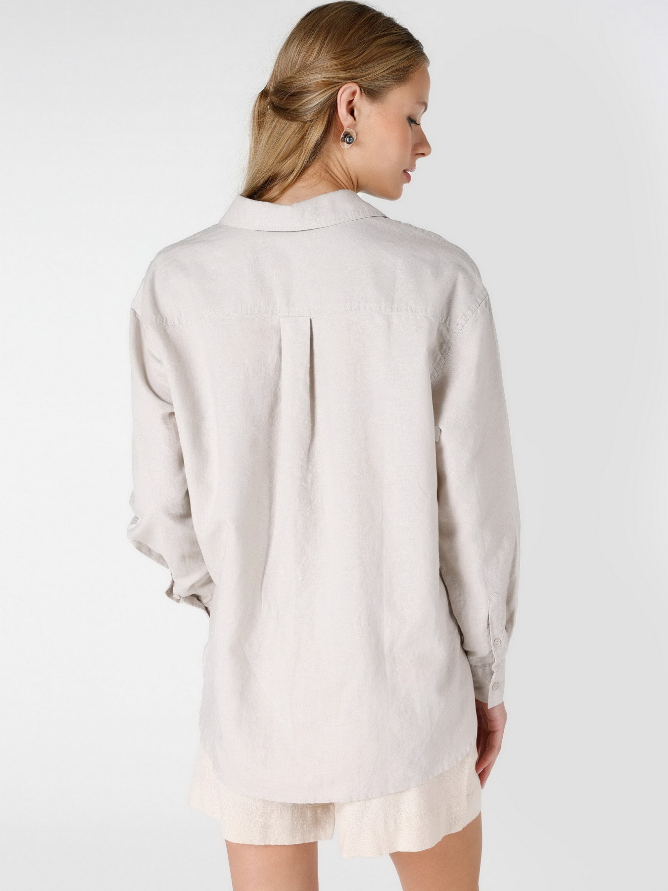 Рубашки Colin’s модель CL1063415BEI Рубашки Colin’s модель CL1063415BEI Фото