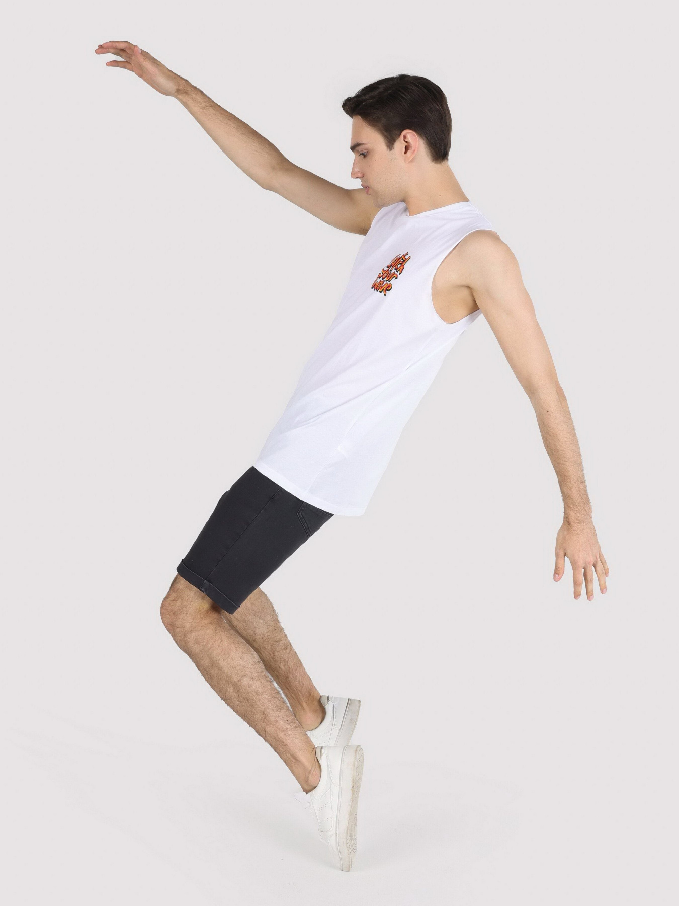 Футболки и поло Colin’s модель CL1064156WHT Футболки и поло Colin’s модель CL1064156WHT Фото