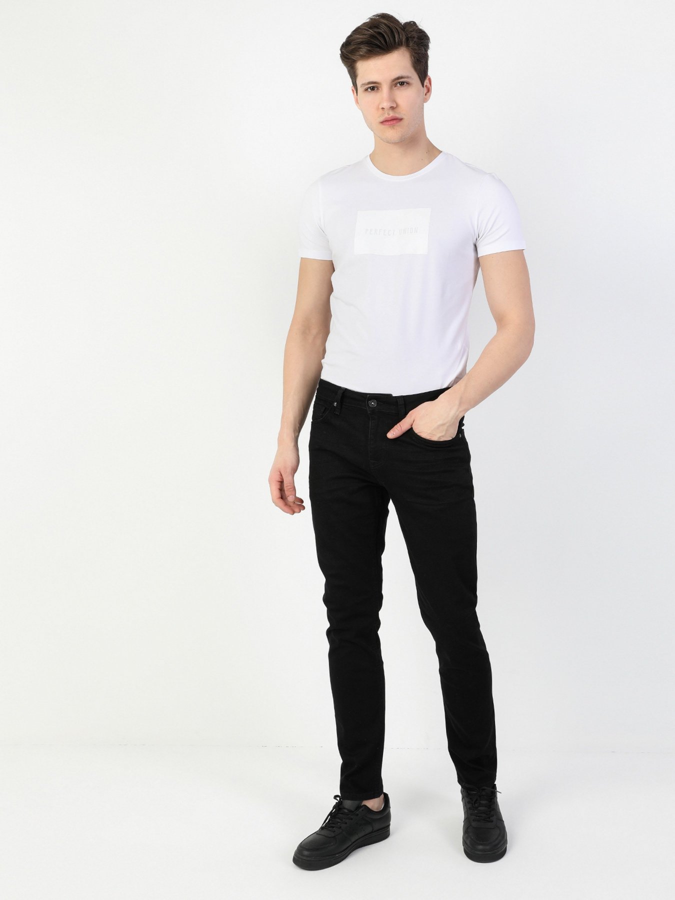 Джинсы Colin’s 044 Karl Straight модель CL1034626DN08255 Фото
