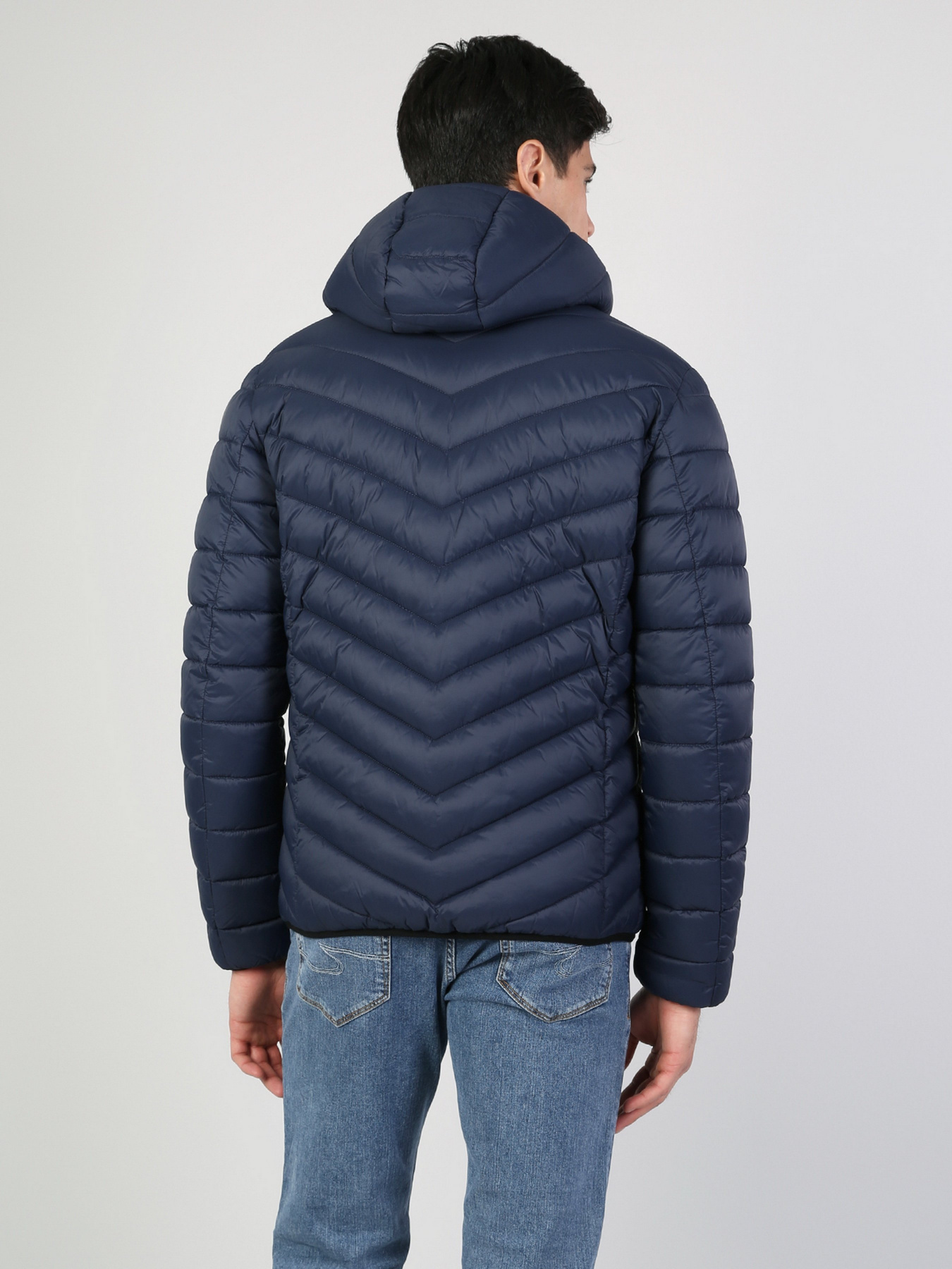 Куртки та дублянки Colin’s модель CL1021308NAV Куртки та дублянки Colin’s модель CL1021308NAV Фото
