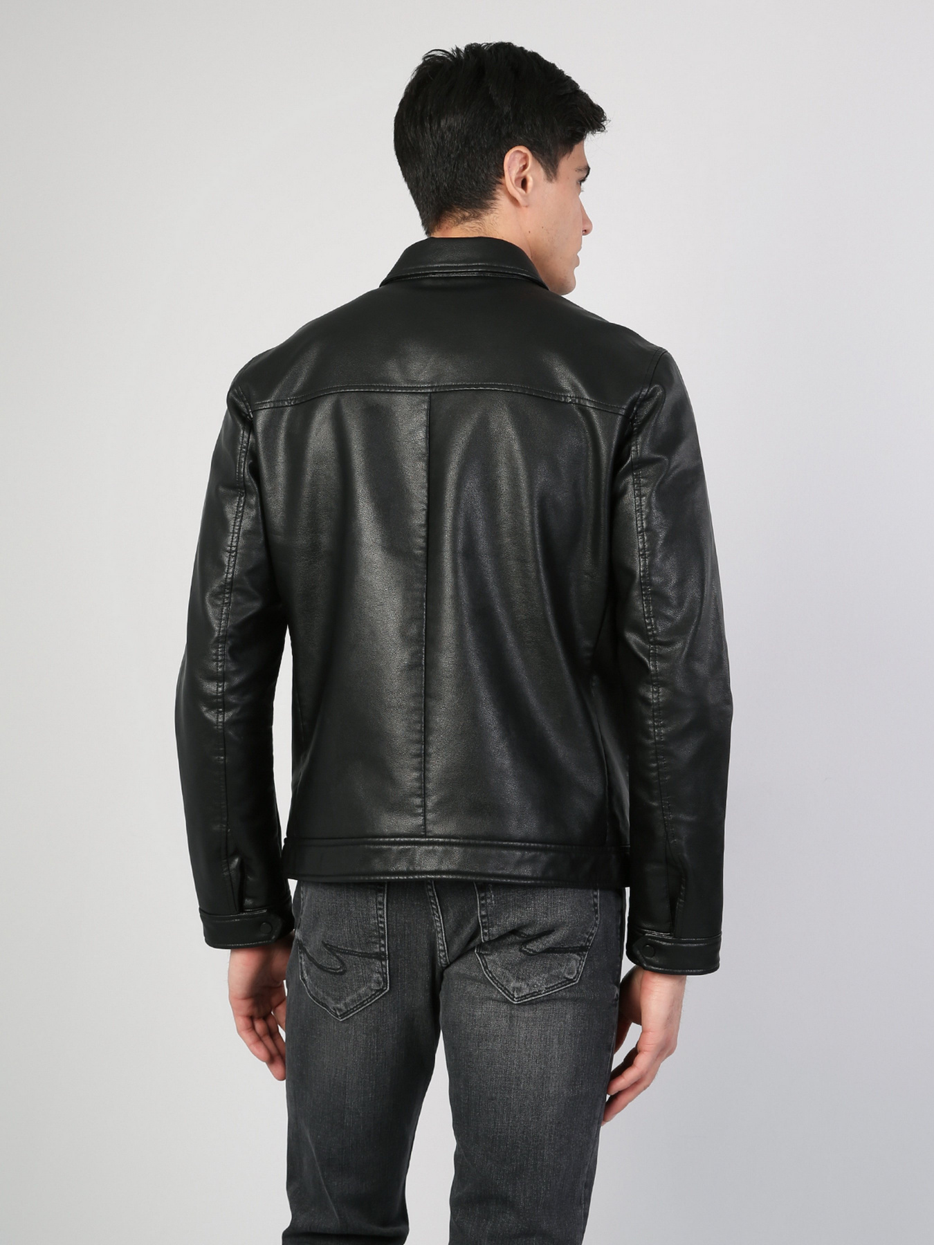 Куртки та дублянки Colin’s модель CL1045424BLK Куртки та дублянки Colin’s модель CL1045424BLK Фото
