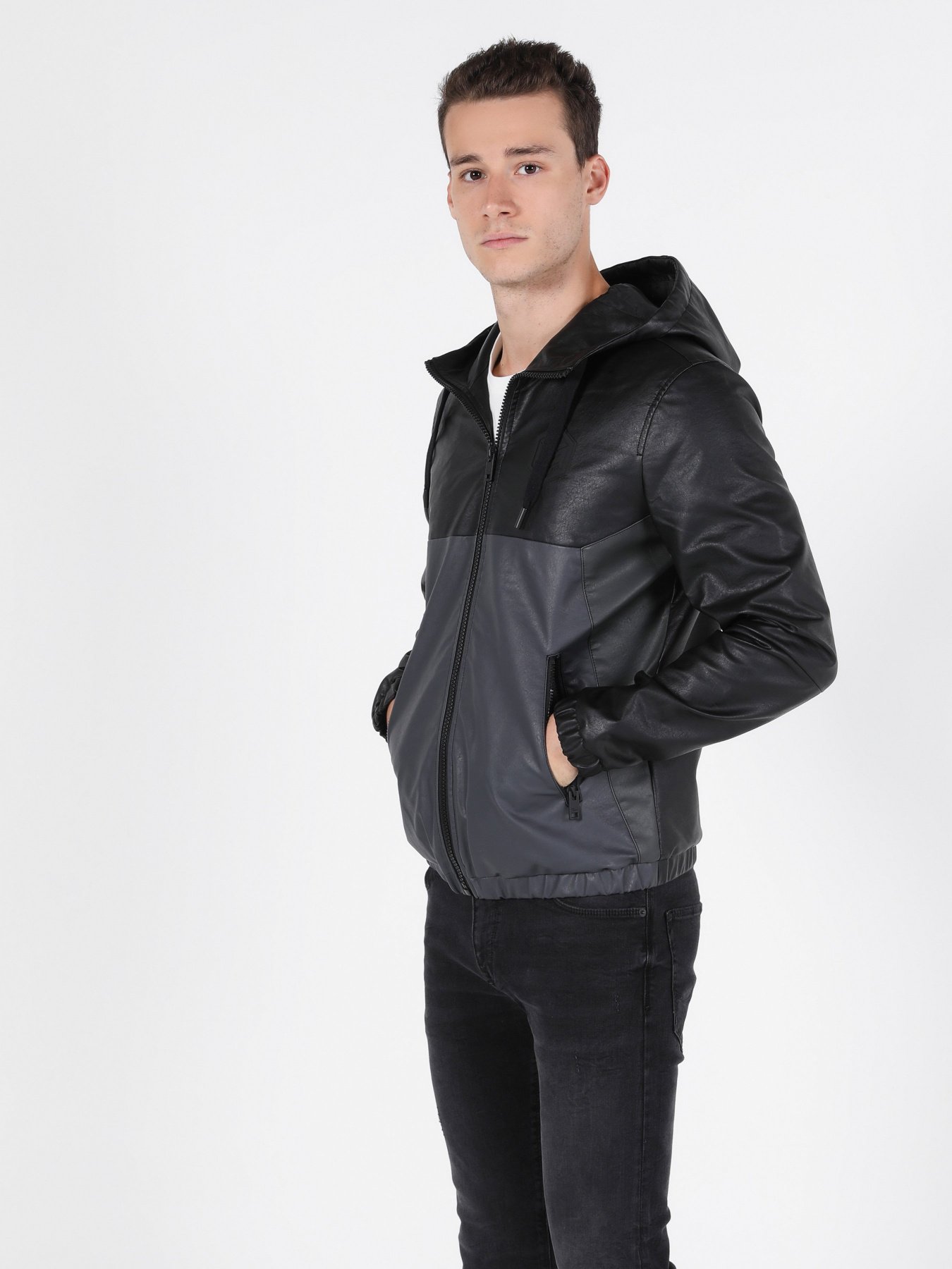 Куртки та дублянки Colin’s модель CL1050094BLK Куртки та дублянки Colin’s модель CL1050094BLK Фото