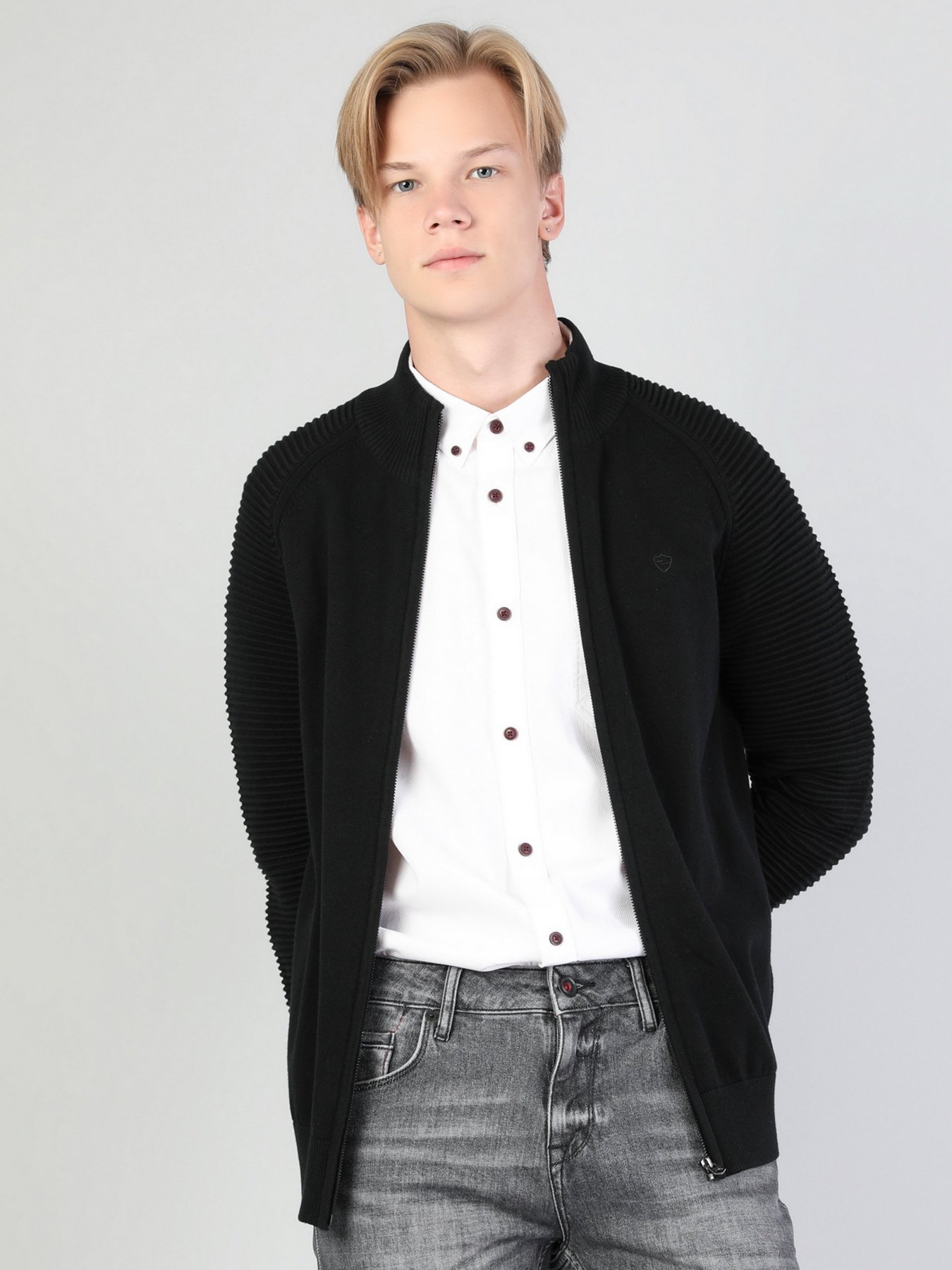 Светри та кардигани Colin’s модель CL1045432BLK Светри та кардигани Colin’s модель CL1045432BLK Фото