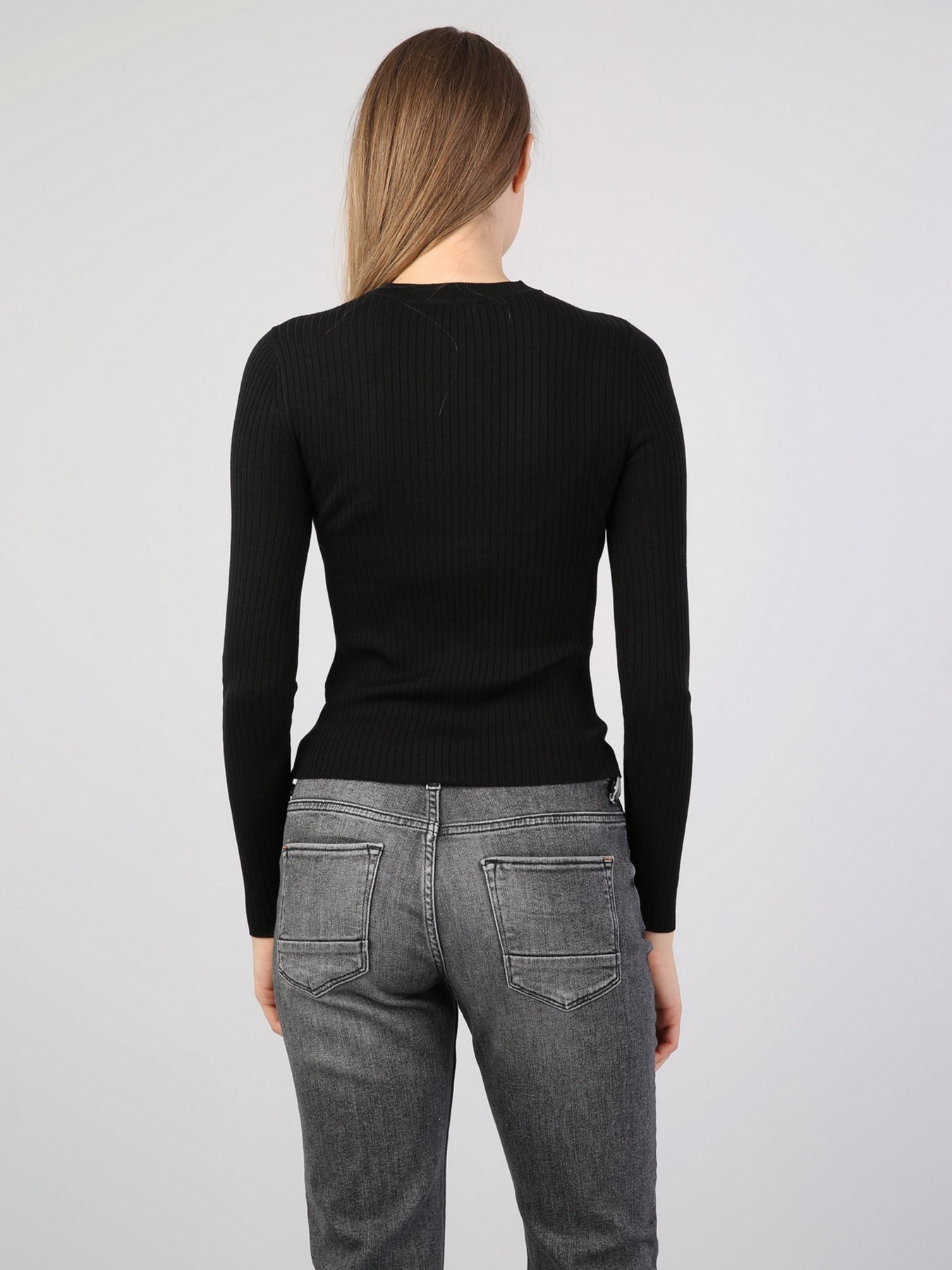 Свитры и кардиганы Colin’s модель CL1045023BLK Фото