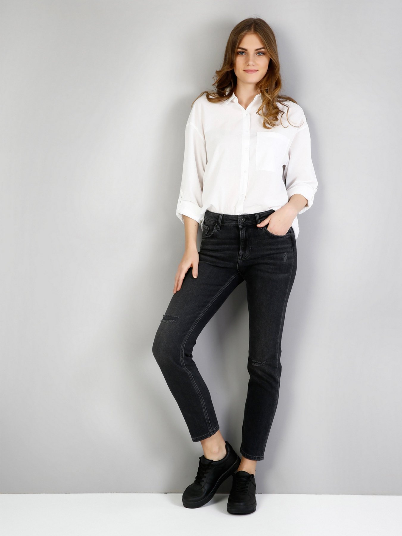 Сорочки Colin’s модель CL1032987WHT Сорочки Colin’s модель CL1032987WHT Фото