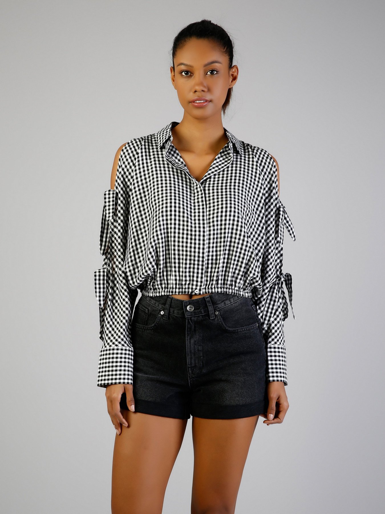 Сорочки Colin’s модель CL1033317BLK Сорочки Colin’s модель CL1033317BLK Фото