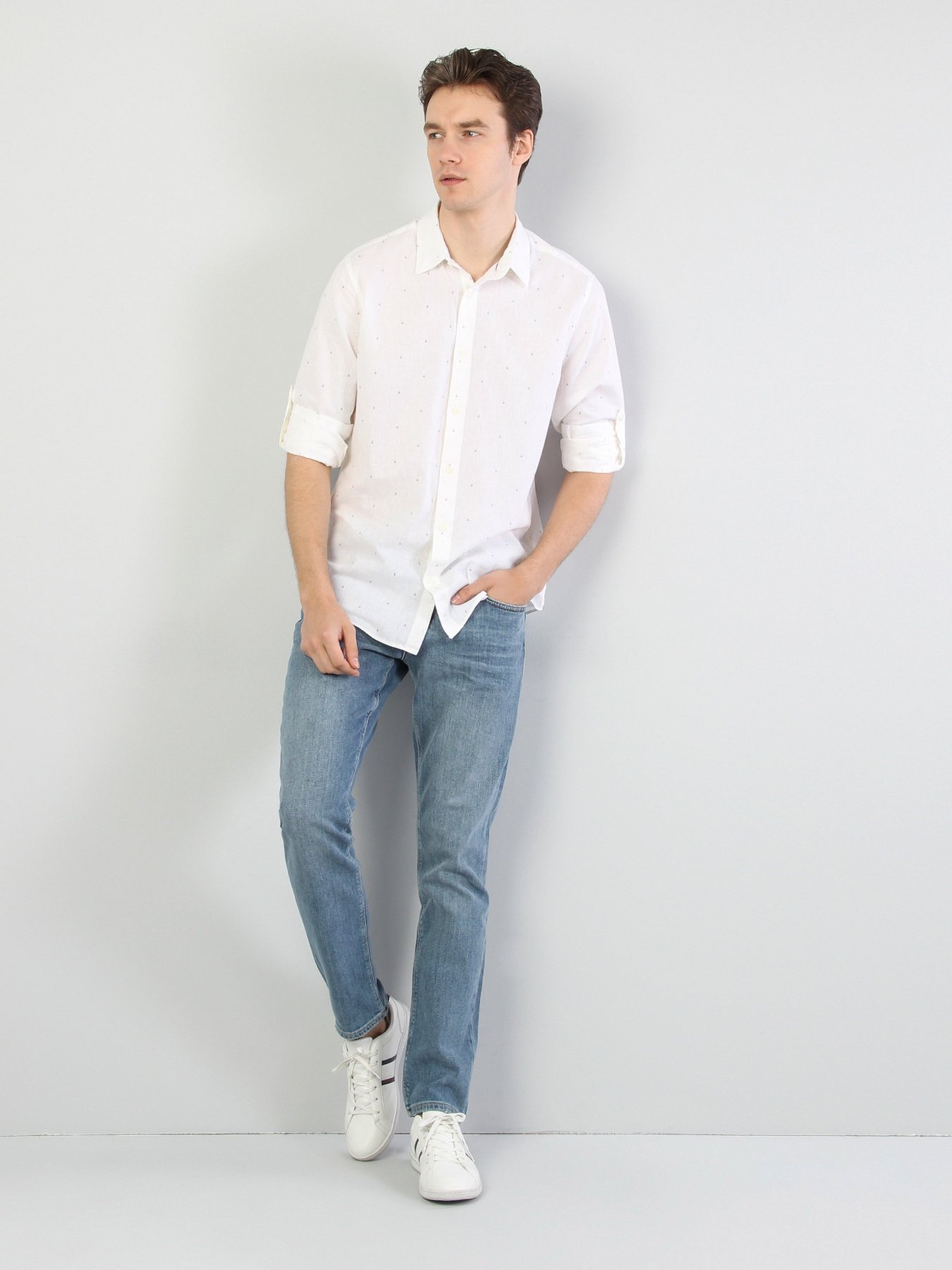 Сорочки Colin’s модель CL1033324WHT Сорочки Colin’s модель CL1033324WHT Фото