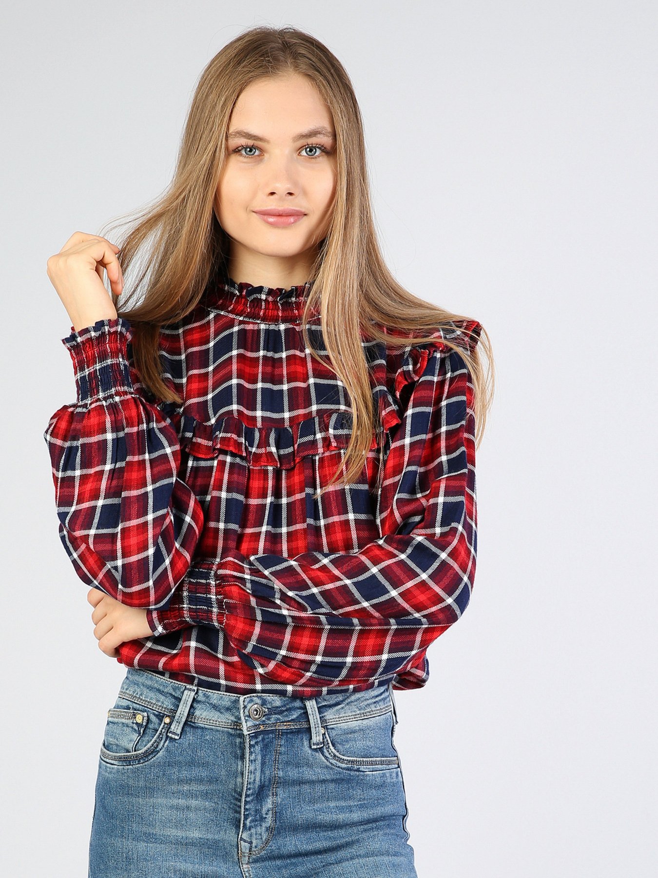 Сорочки Colin’s модель CL1036250RED Сорочки Colin’s модель CL1036250RED Фото