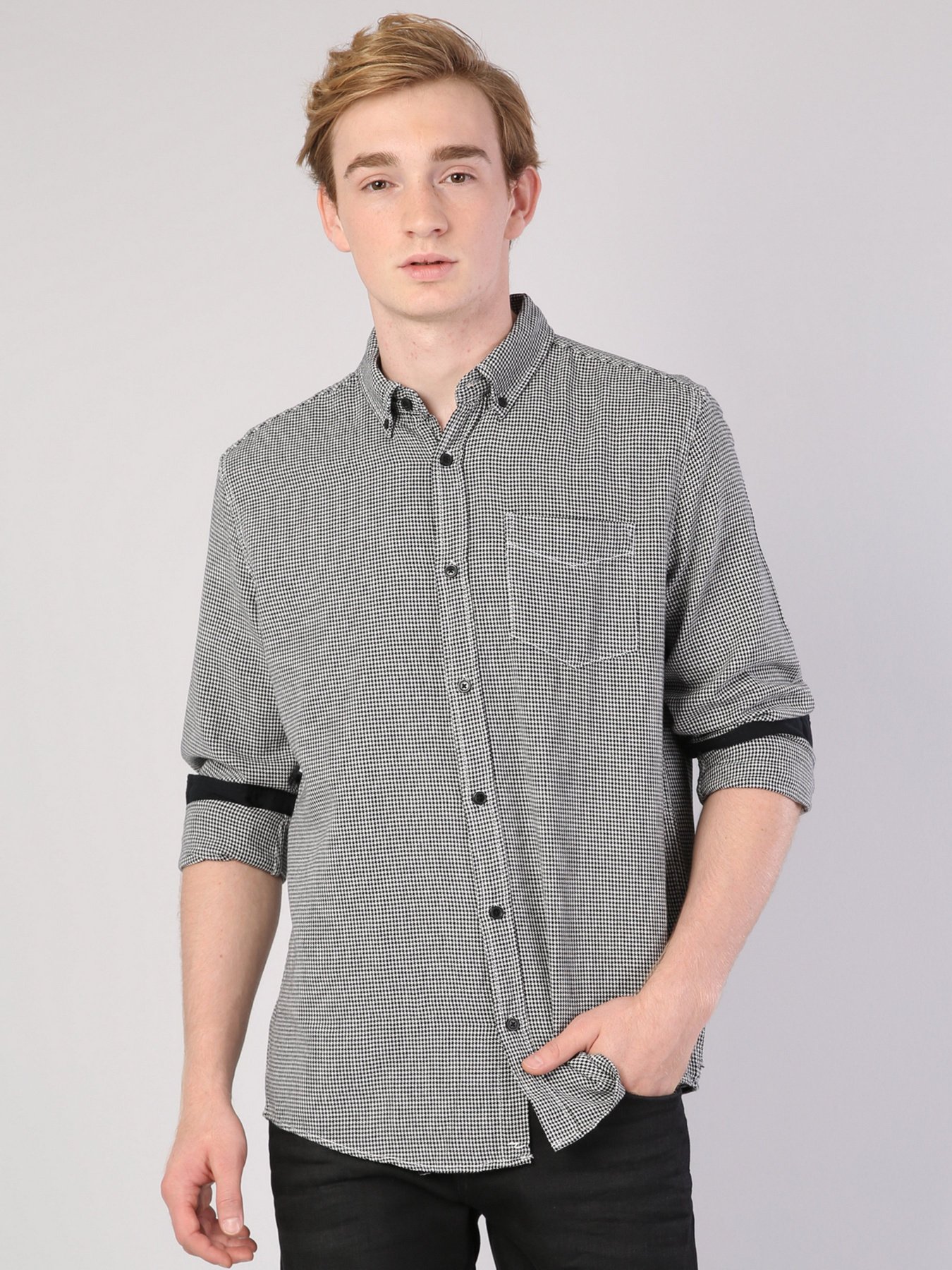 Сорочки Colin’s модель CL1036660BLK Сорочки Colin’s модель CL1036660BLK Фото