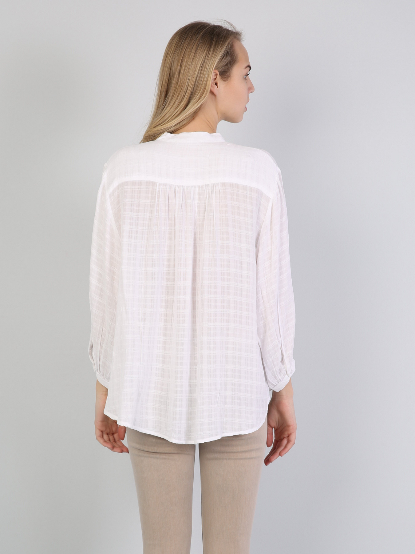 Сорочки Colin’s модель CL1042337WHT Сорочки Colin’s модель CL1042337WHT Фото