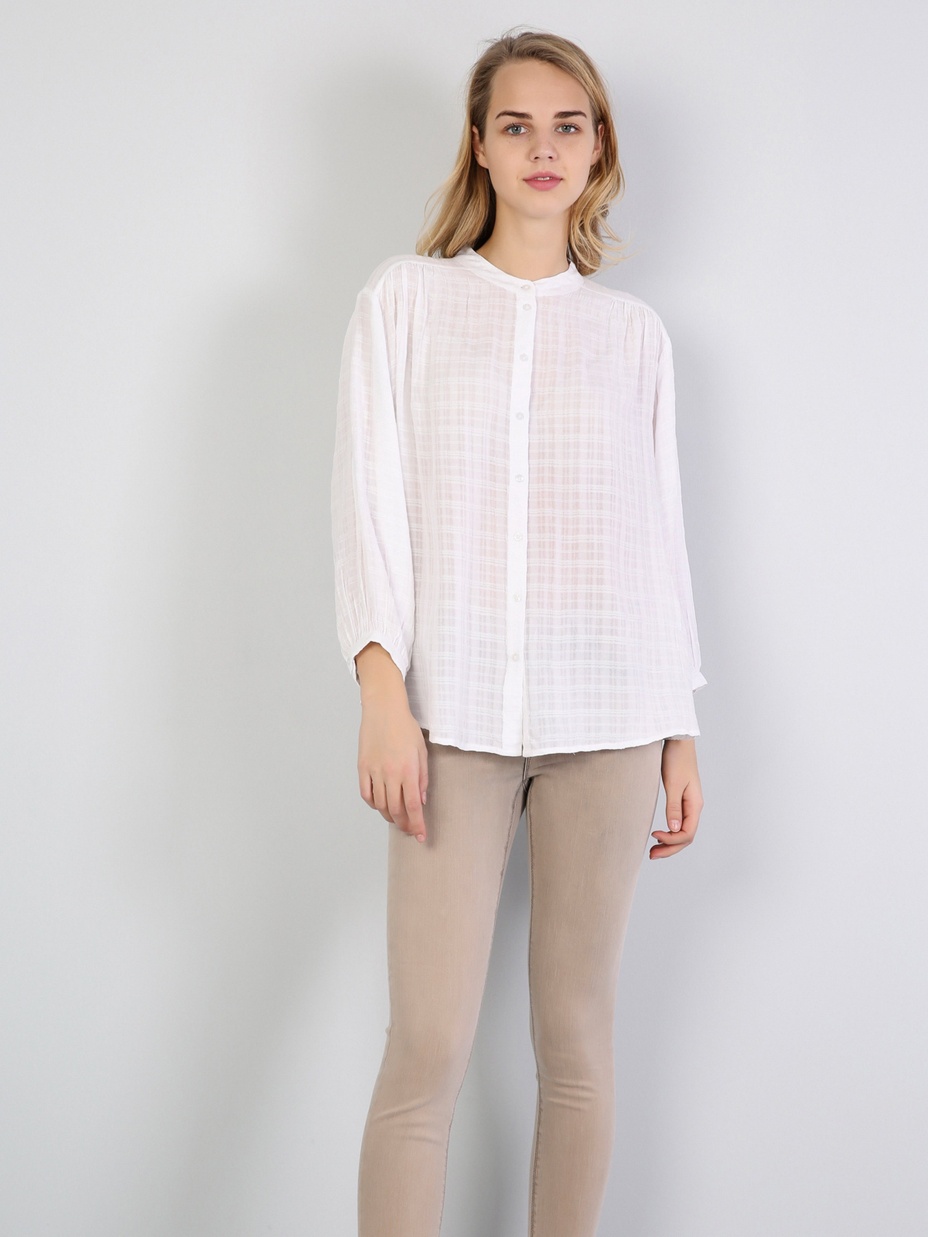 Сорочки Colin’s модель CL1042337WHT Сорочки Colin’s модель CL1042337WHT Фото