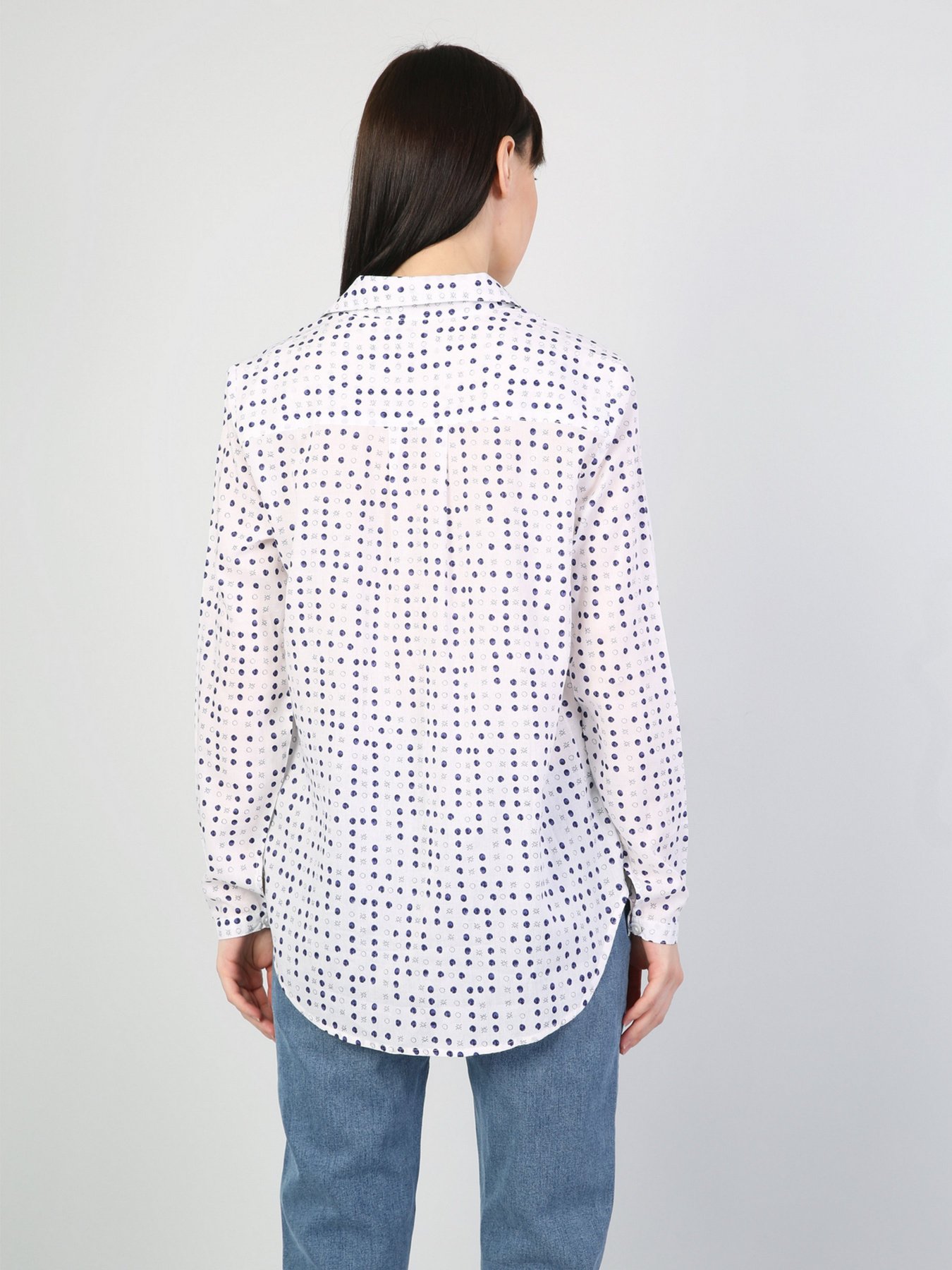 Сорочки Colin’s модель CL1042835WHT Сорочки Colin’s модель CL1042835WHT Фото