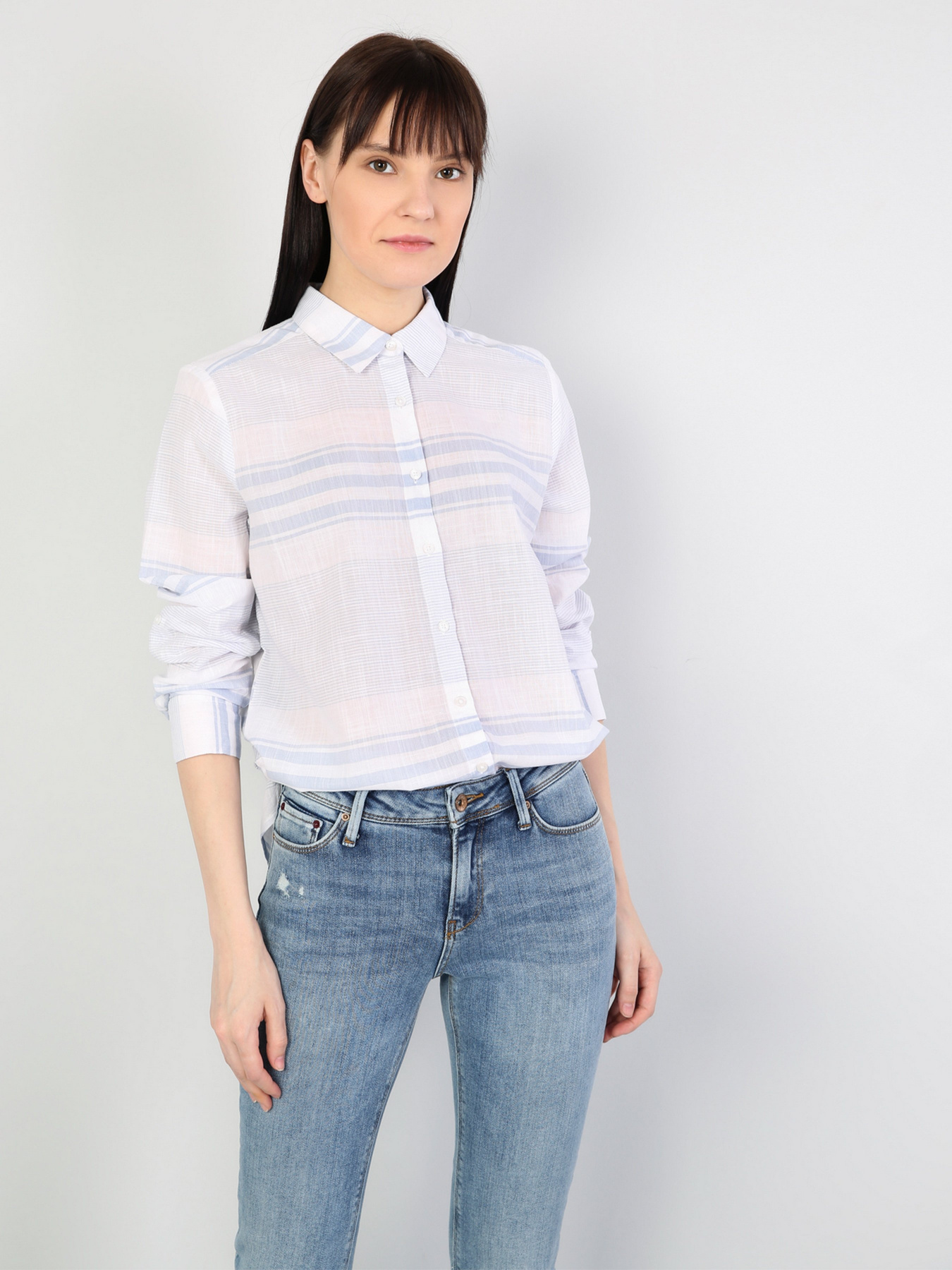 Сорочки Colin’s модель CL1043275WHT Сорочки Colin’s модель CL1043275WHT Фото