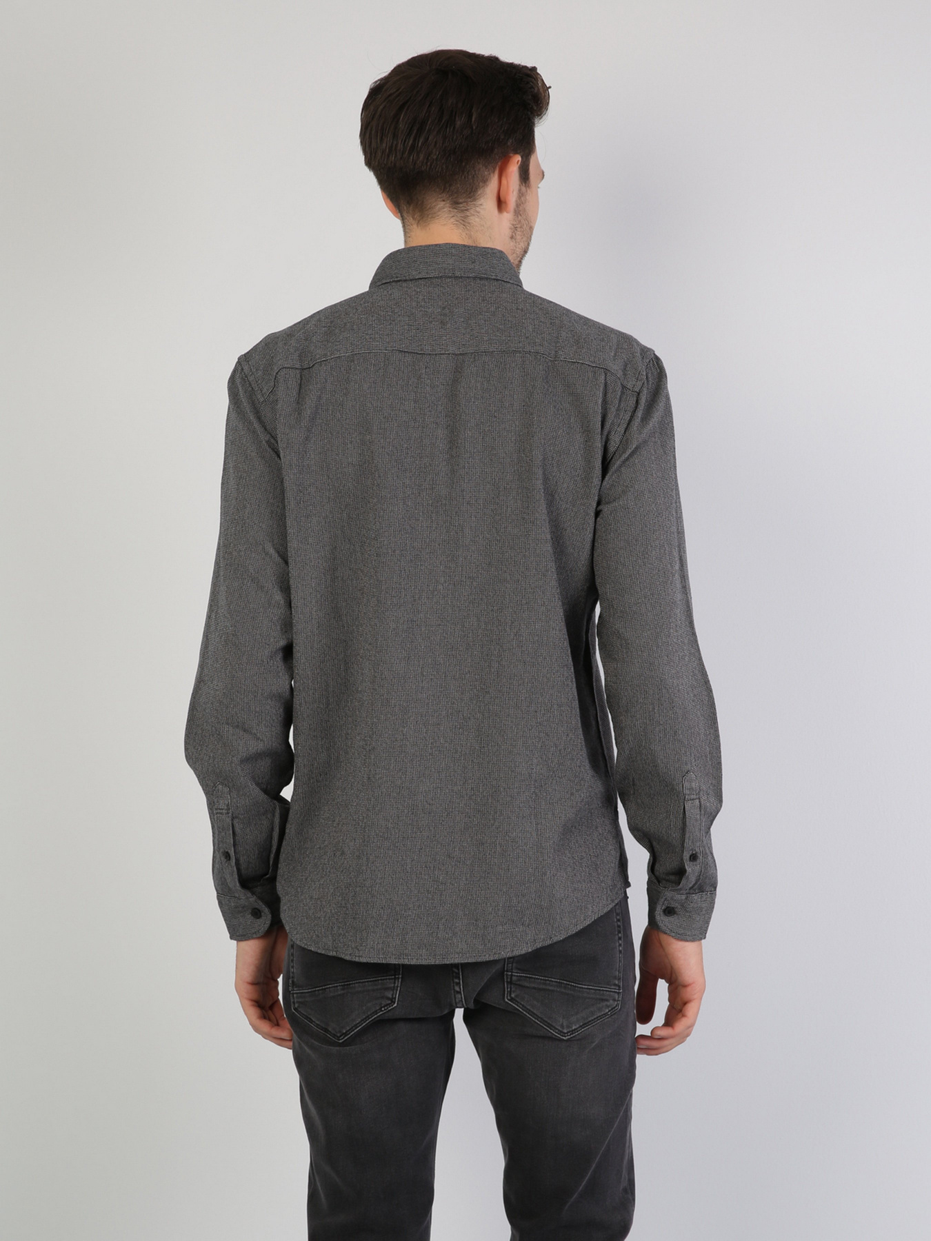 Сорочки Colin’s модель CL1043435BLK Сорочки Colin’s модель CL1043435BLK Фото