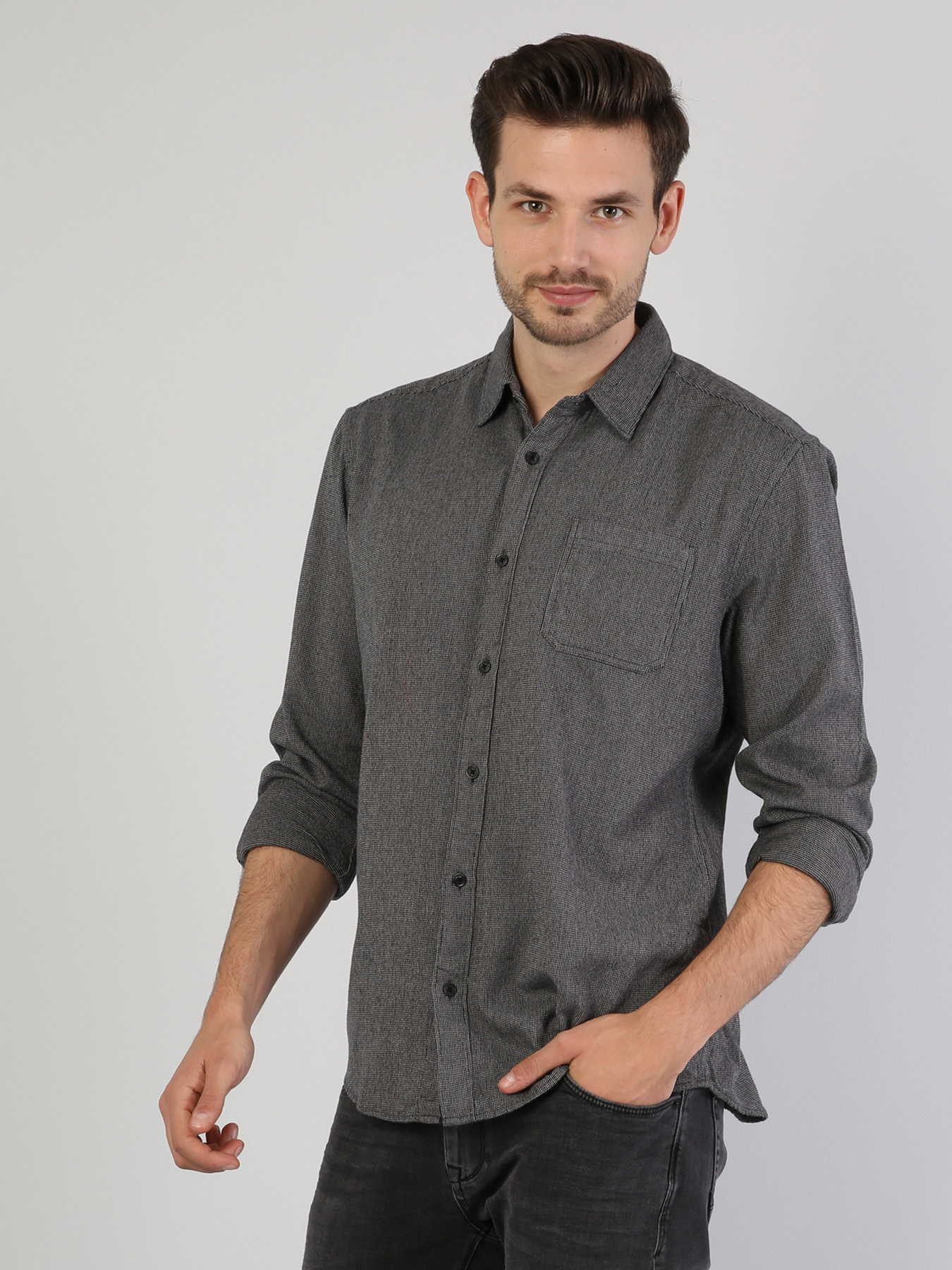Сорочки Colin’s модель CL1043435BLK Сорочки Colin’s модель CL1043435BLK Фото