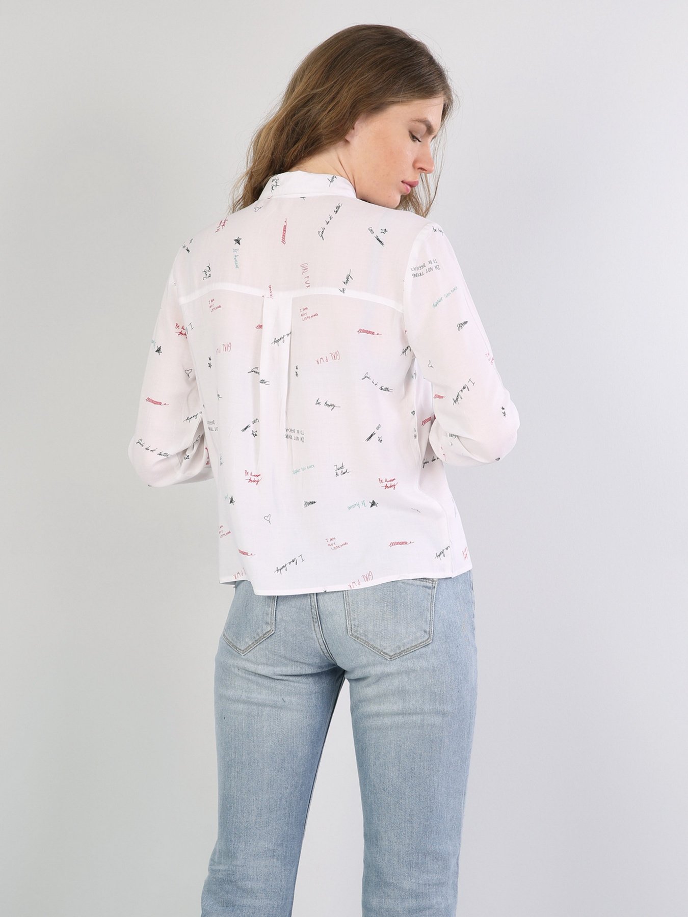 Сорочки Colin’s модель CL1043629WHT Сорочки Colin’s модель CL1043629WHT Фото