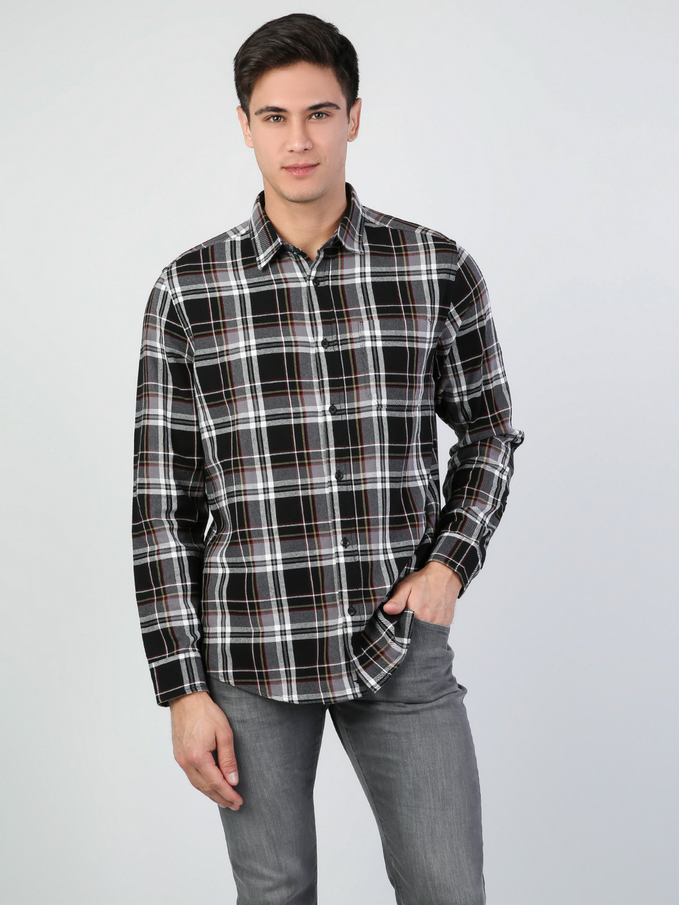 Сорочки Colin’s модель CL1044771BLK Сорочки Colin’s модель CL1044771BLK Фото