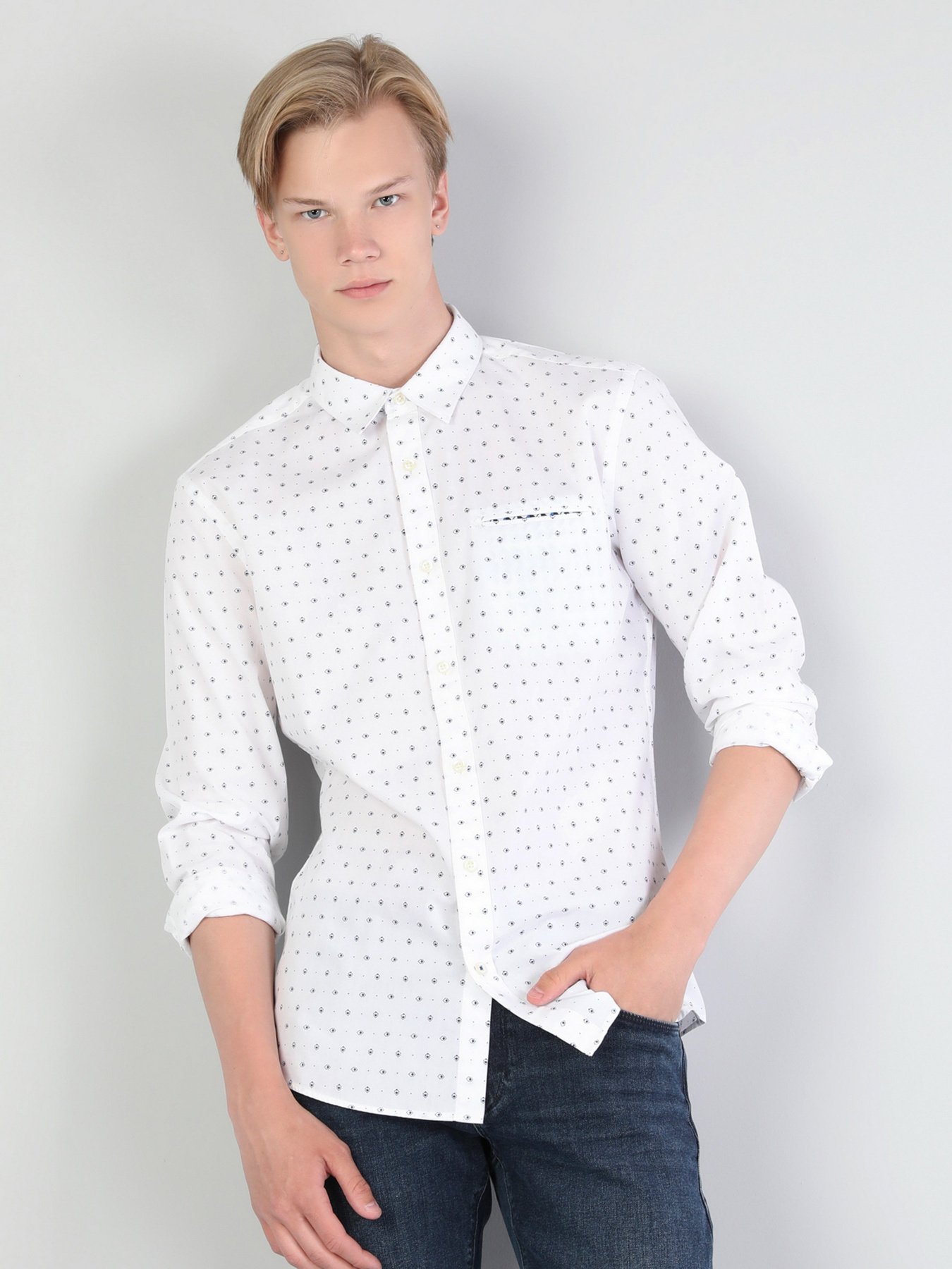 Сорочки Colin’s модель CL1045011WHT Сорочки Colin’s модель CL1045011WHT Фото