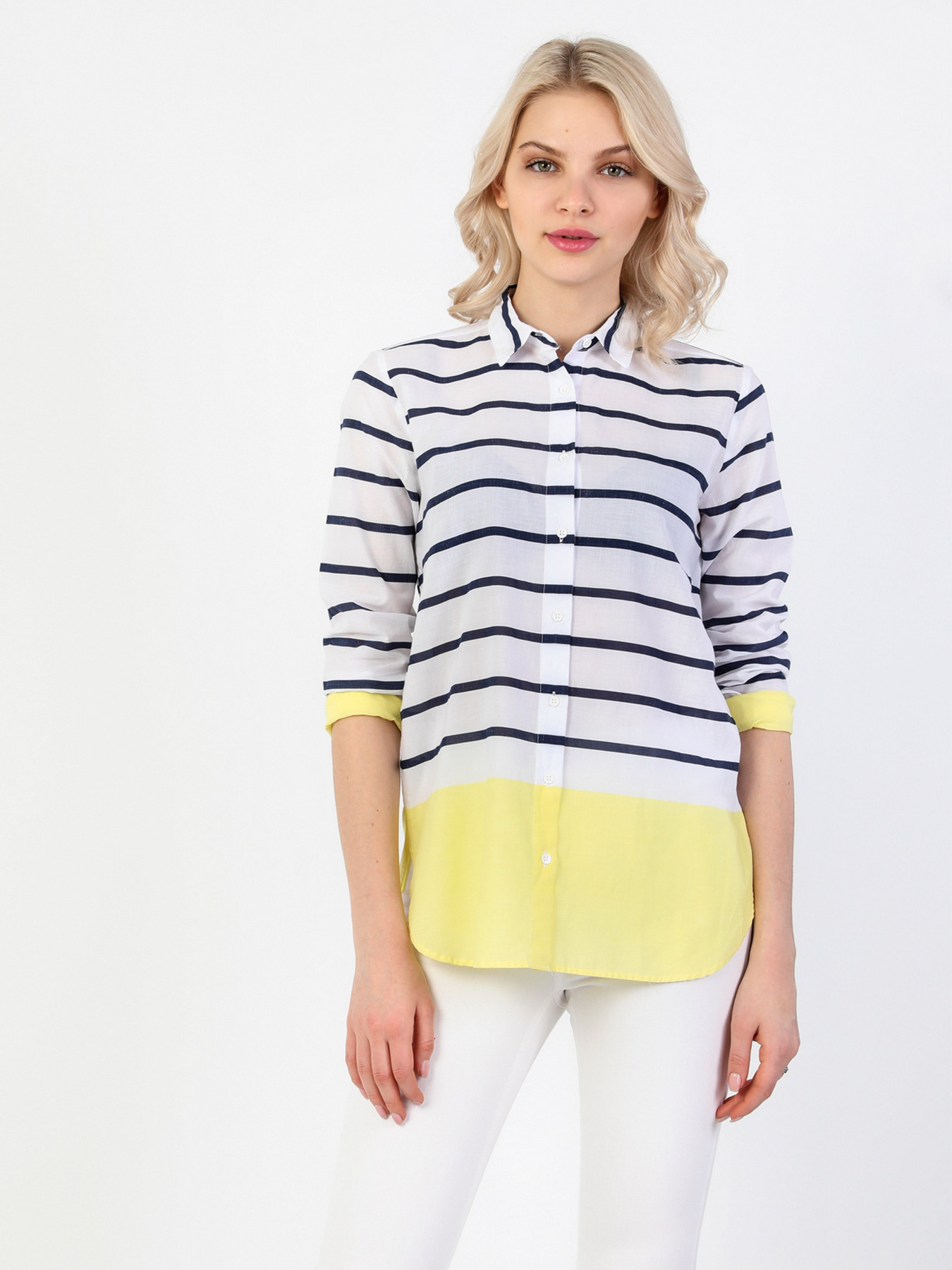 Сорочки Colin’s модель CL1047161WHT Сорочки Colin’s модель CL1047161WHT Фото