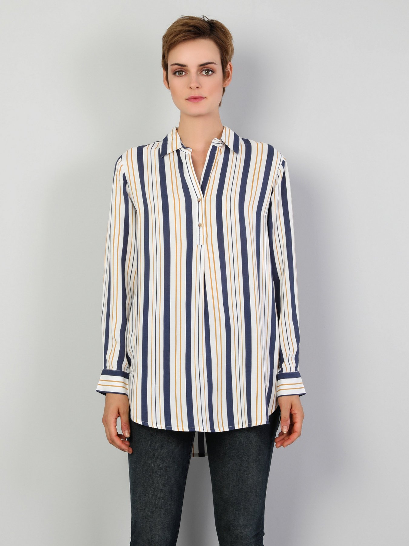Сорочки Colin’s модель CL1047265OFW Сорочки Colin’s модель CL1047265OFW Фото
