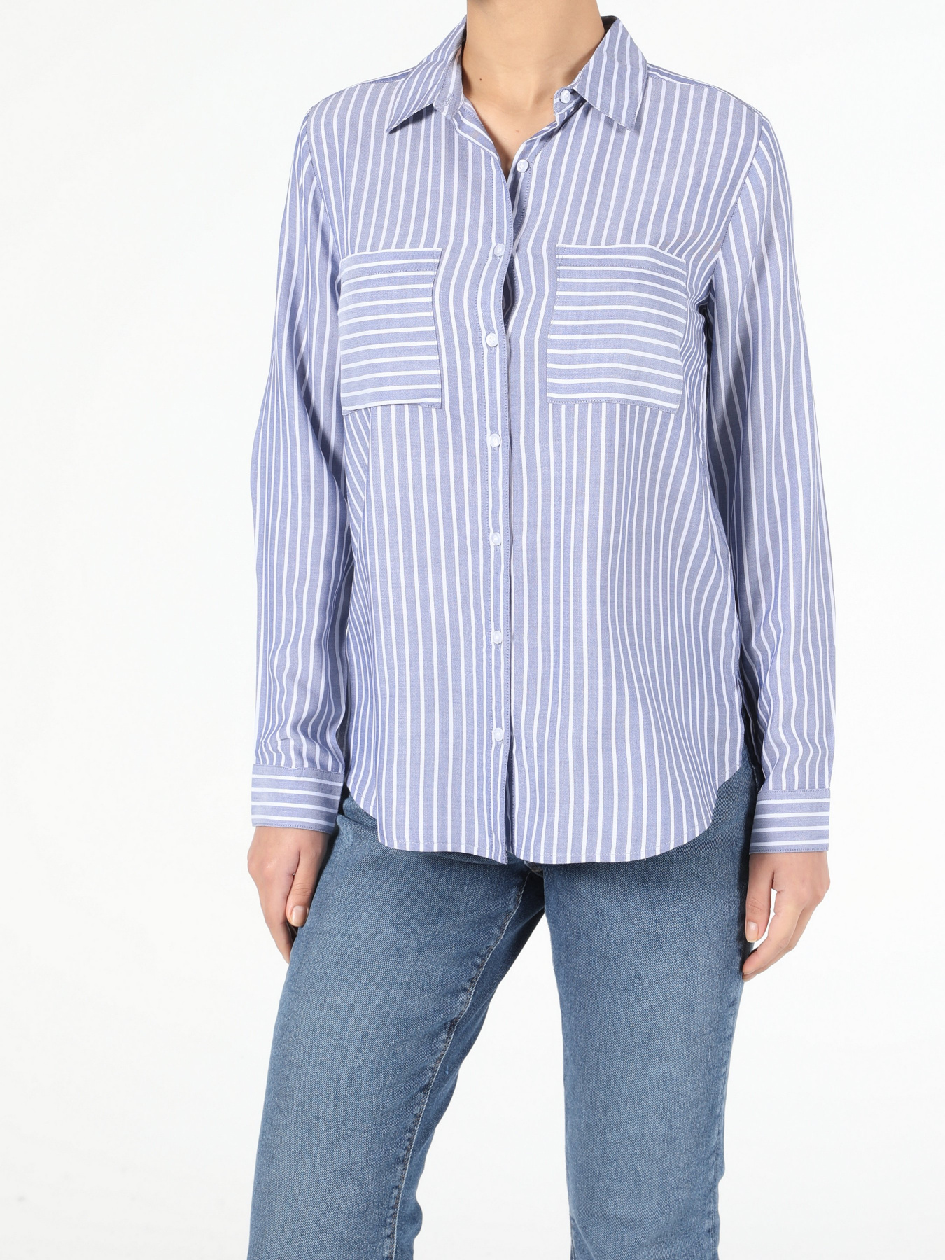 Сорочки Colin’s модель CL1047850BLI Сорочки Colin’s модель CL1047850BLI Фото