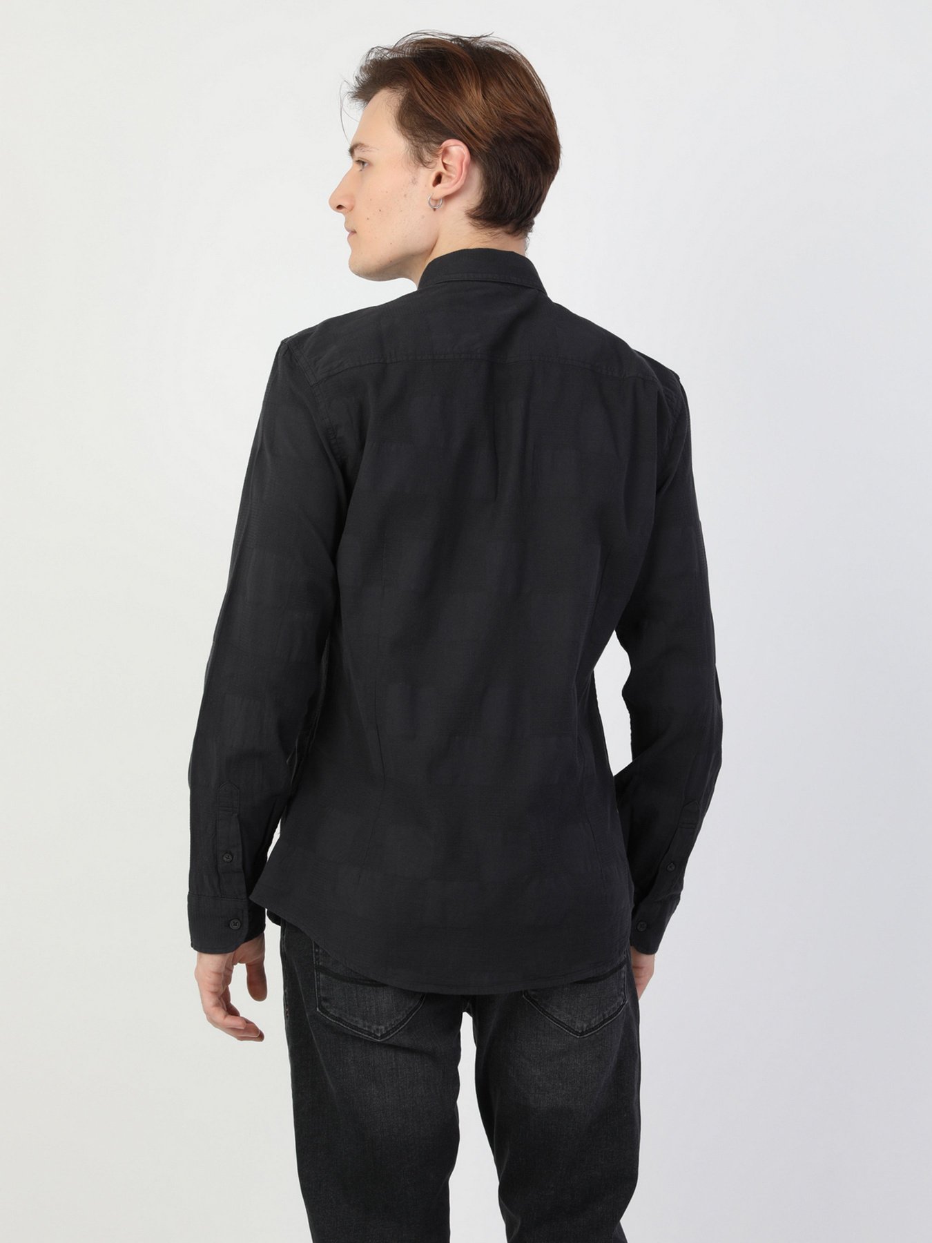 Рубашки Colin’s модель CL1047917BLK Рубашки Colin’s модель CL1047917BLK Фото