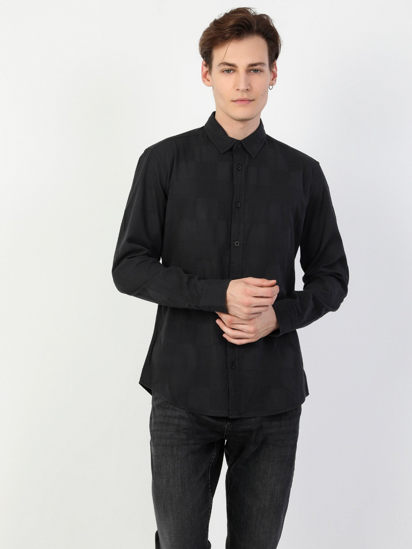 Рубашки Colin’s модель CL1047917BLK Рубашки Colin’s модель CL1047917BLK Фото