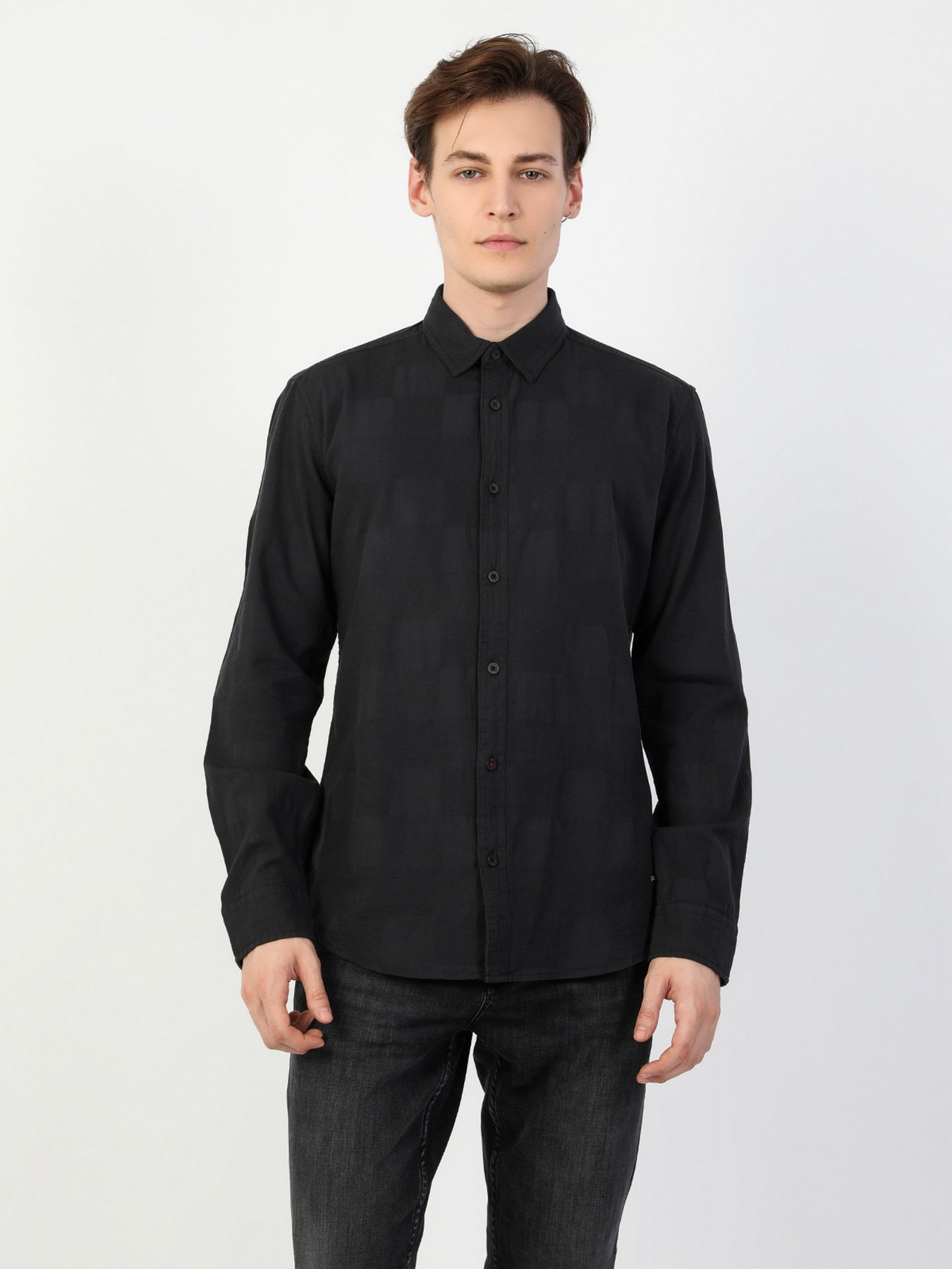 Рубашки Colin’s модель CL1047917BLK Рубашки Colin’s модель CL1047917BLK Фото